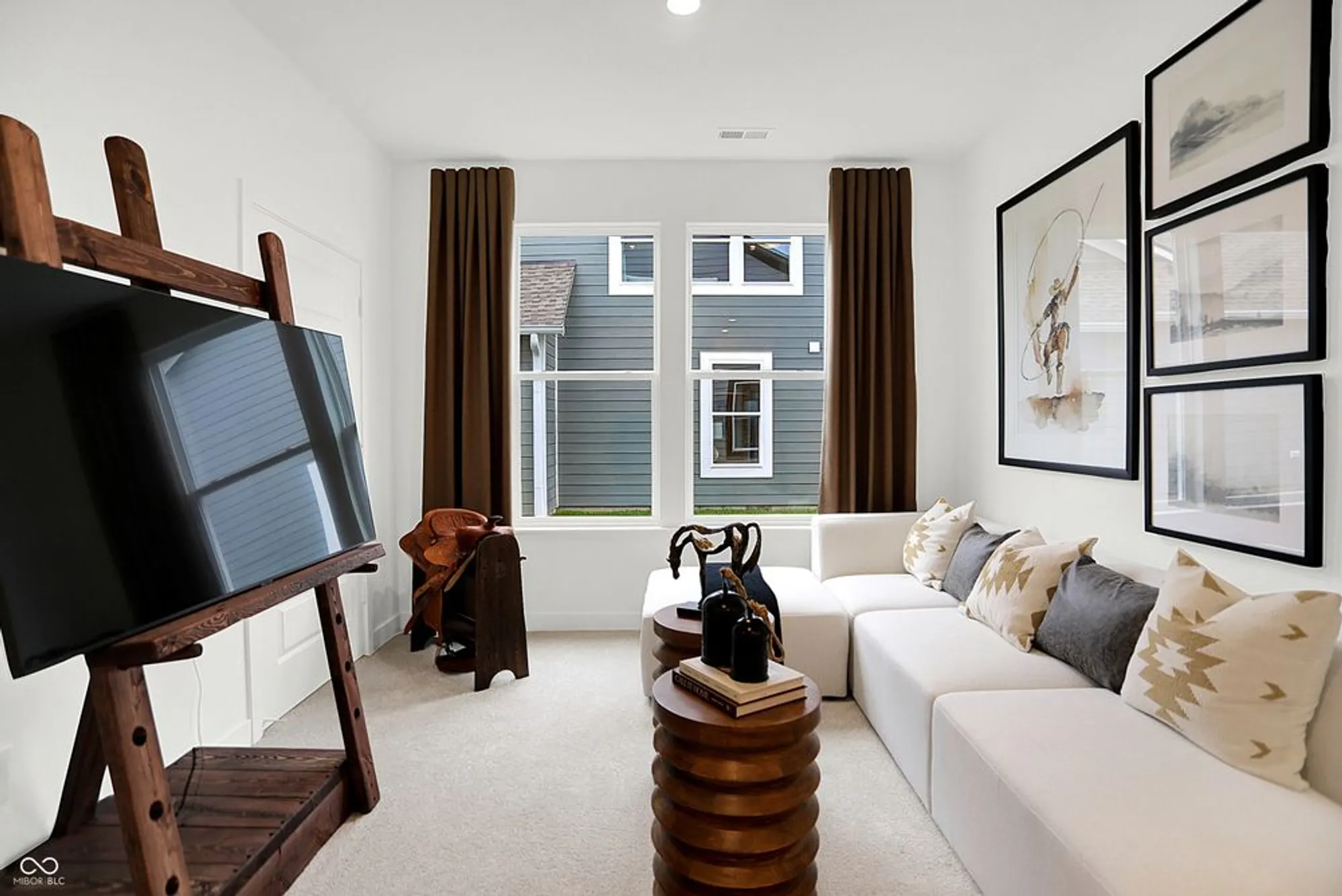 Property Slideshow image 17 of 31 | 5339 nettleton way, Avon, IN, 46123