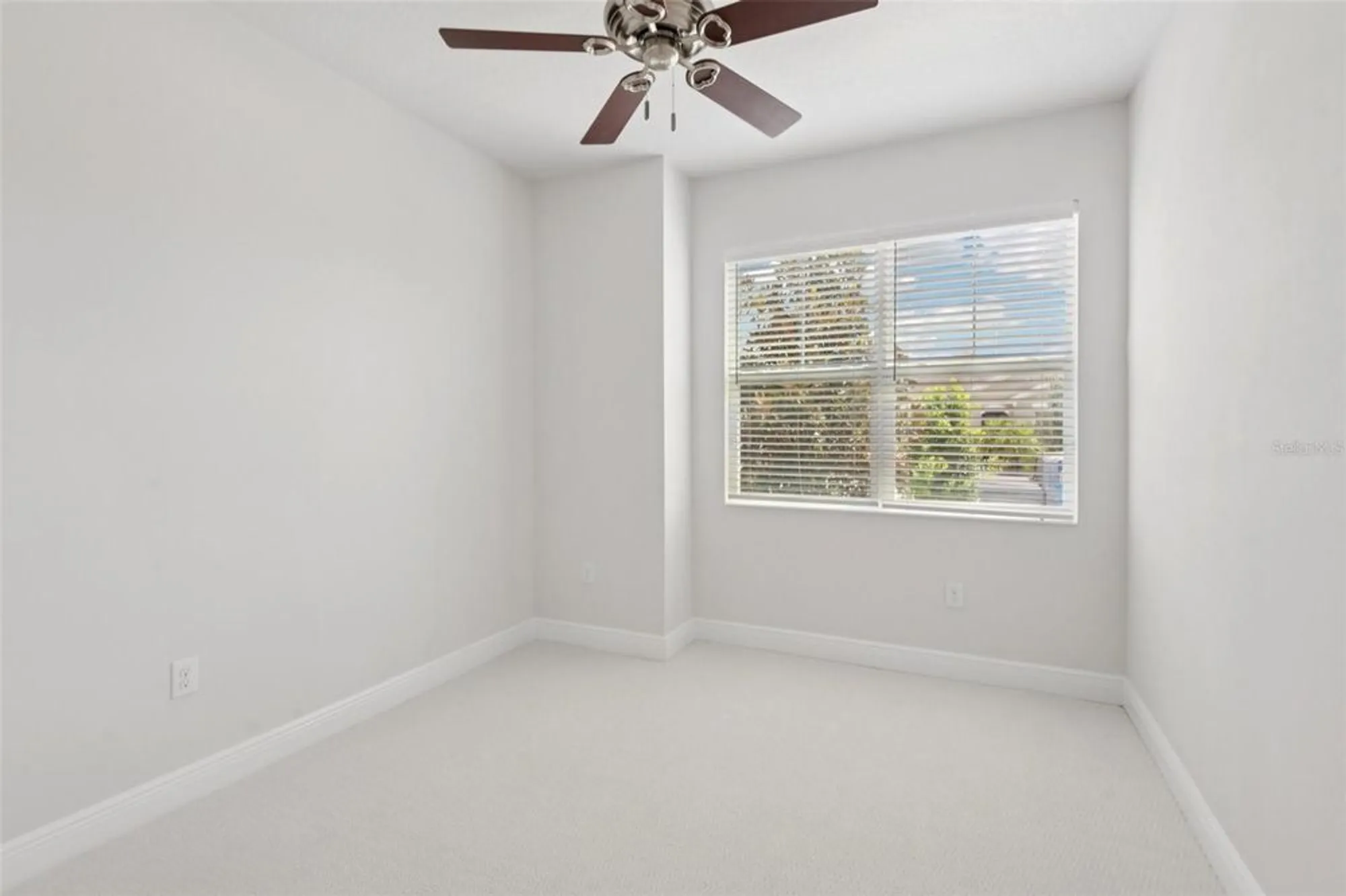Property Slideshow image 11 of 31 | 13890 kingfisher glen dr, Lithia, FL, 33547