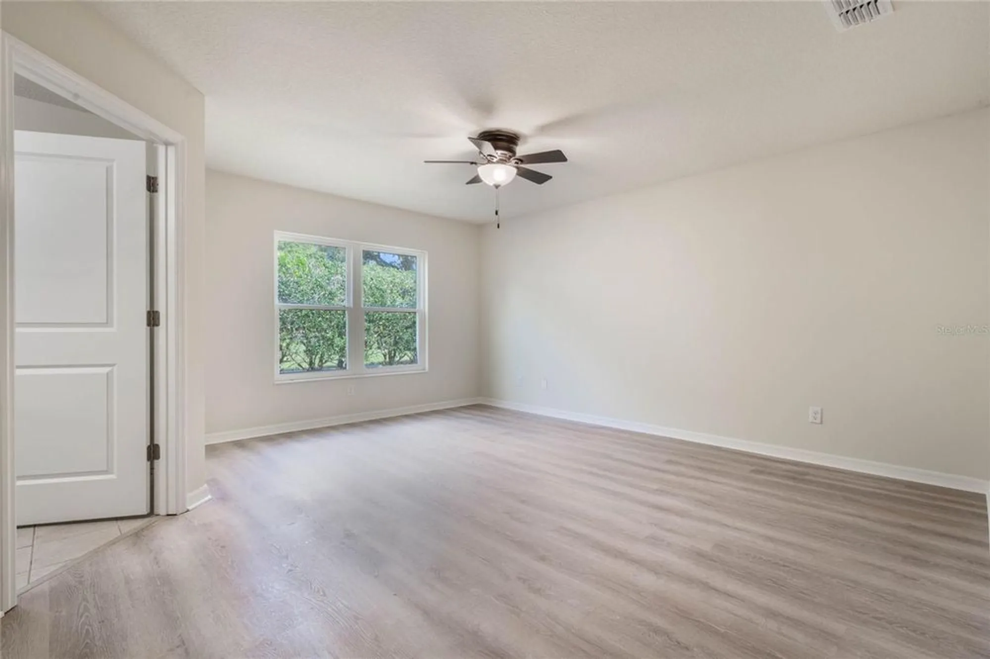 Property Slideshow image 20 of 37 | 24801 cranes roost cir, Leesburg, FL, 34748