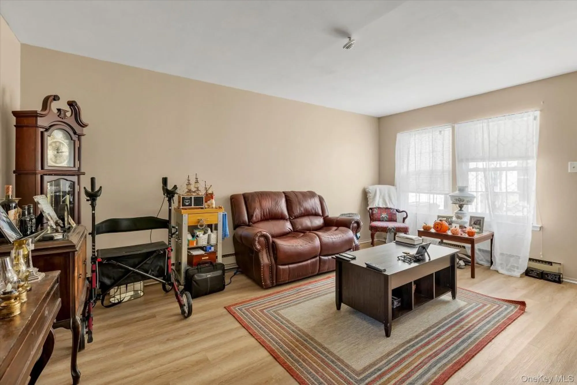 Property Slideshow image 4 of 14 | 141 forge ln, Coram, NY, 11727