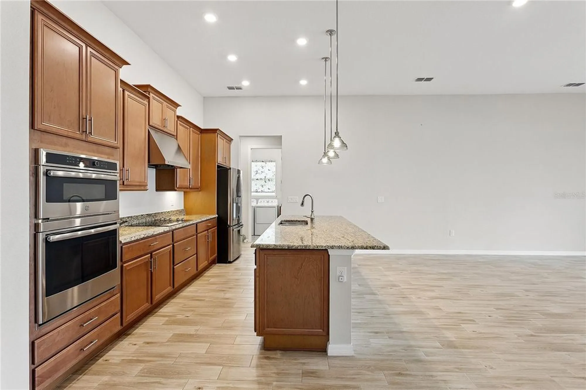 Property Slideshow image 11 of 37 | 142 olympus way, Kissimmee, FL, 34759