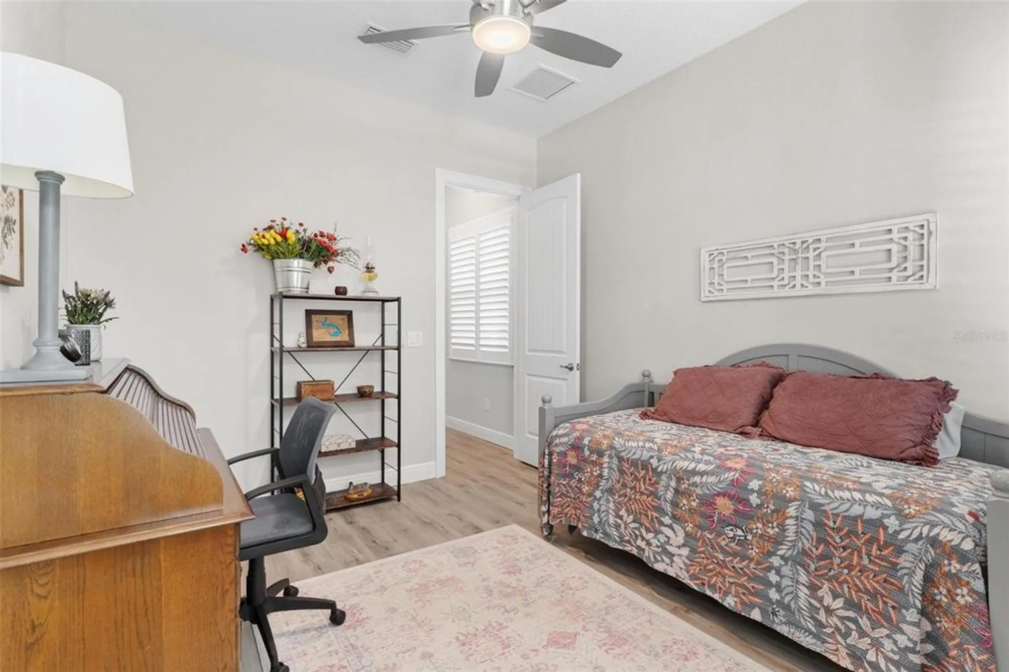 Property Slideshow image 33 of 56 | 5066 greens dr, Lady Lake, FL, 32159