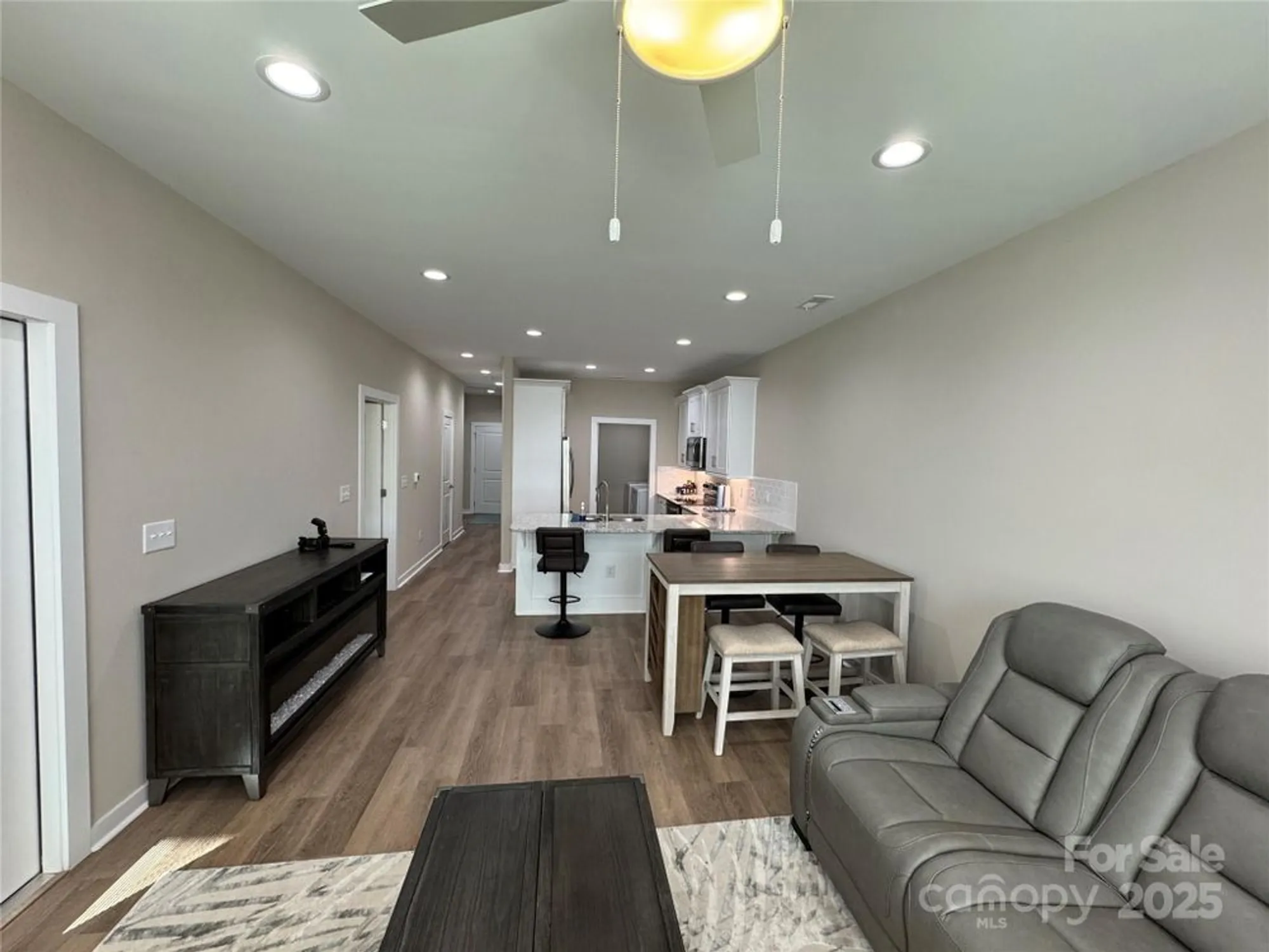 Property Slideshow image 13 of 26 | 2822 15th avenue pl se, Hickory, NC, 28602