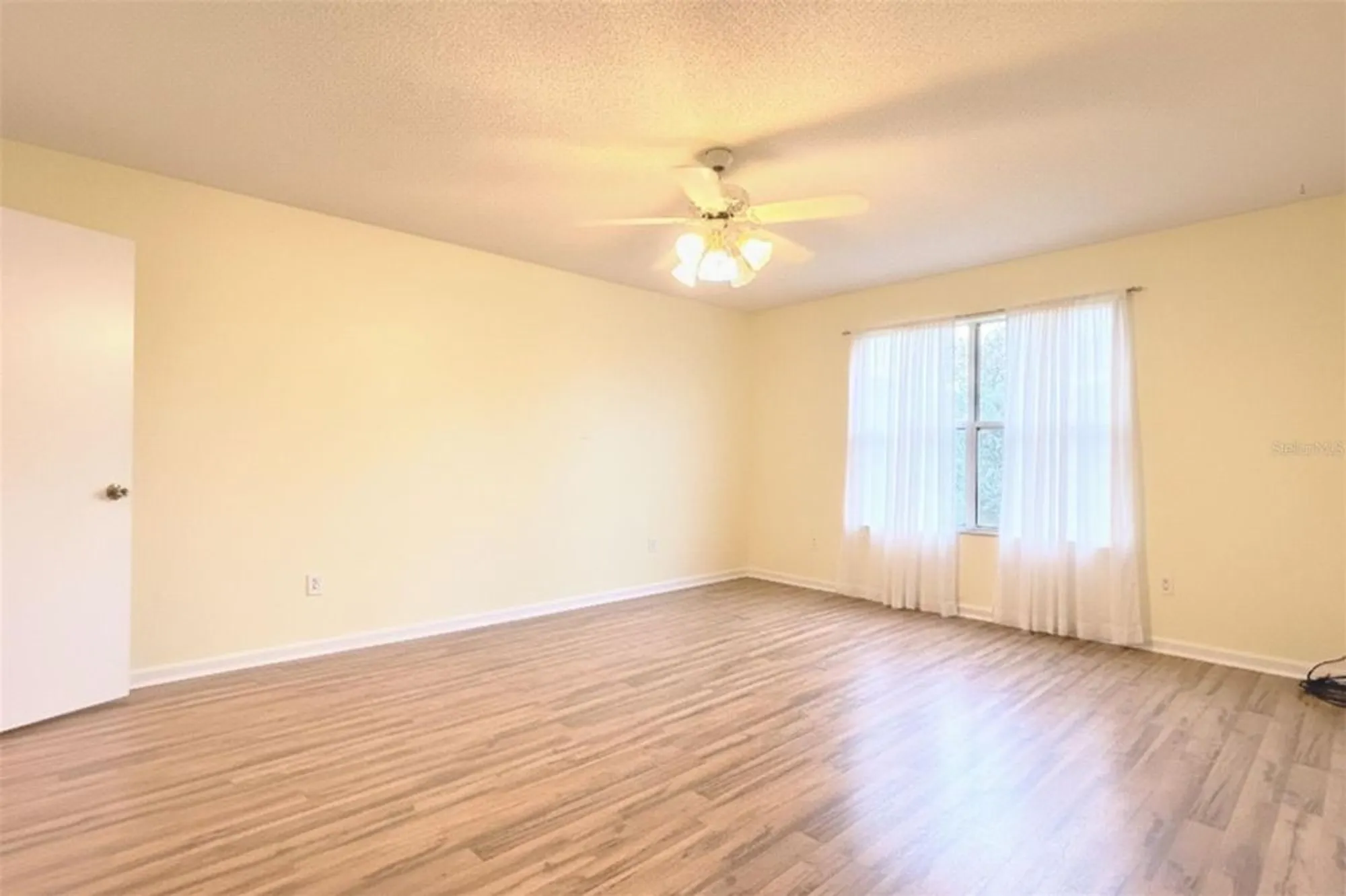 Property Slideshow image 16 of 23 | 718 villita ln, The Villages, FL, 32159