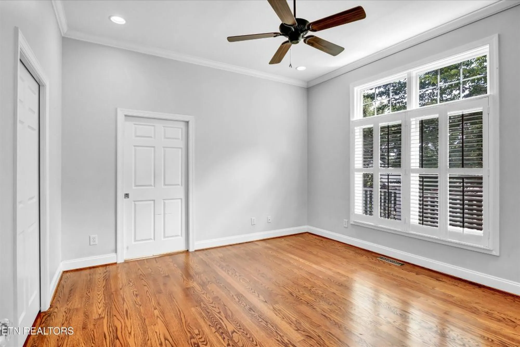 Property Slideshow image 9 of 25 | 140 ootsima way, Loudon, TN, 37774