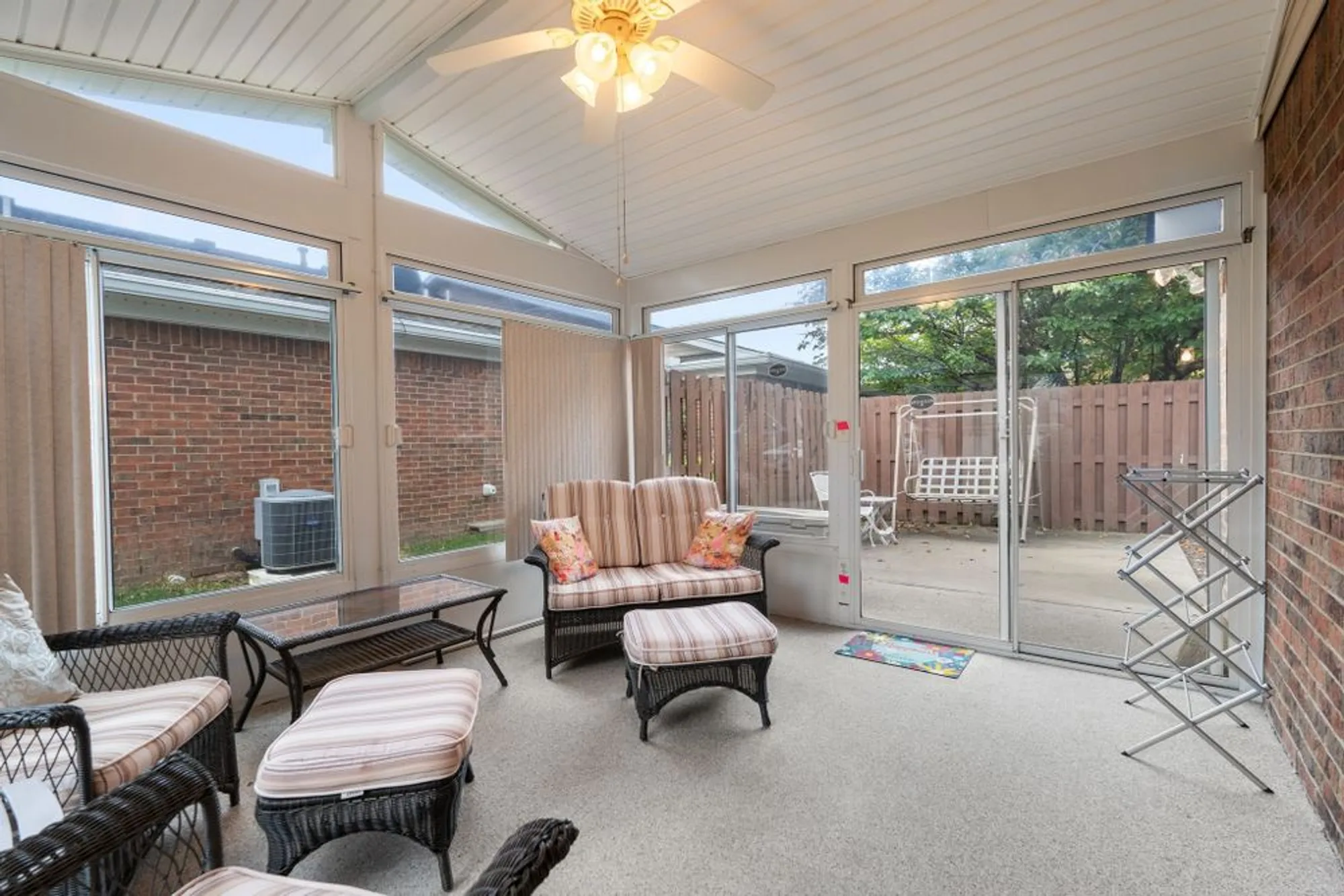 Property Slideshow image 25 of 36 | 327 forest glen cir, Murfreesboro, TN, 37128