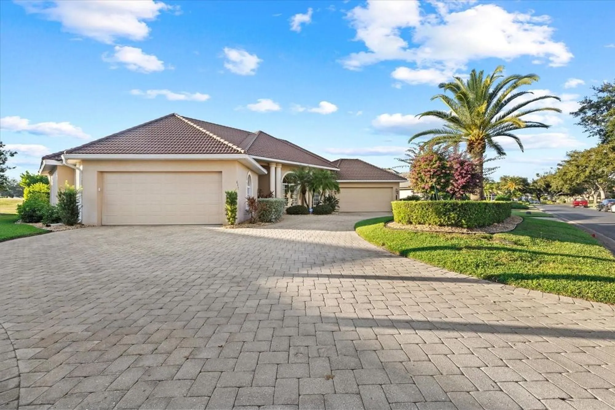 Property Slideshow image 5 of 65 | 457 sherbrooke ct, Venice, FL, 34293