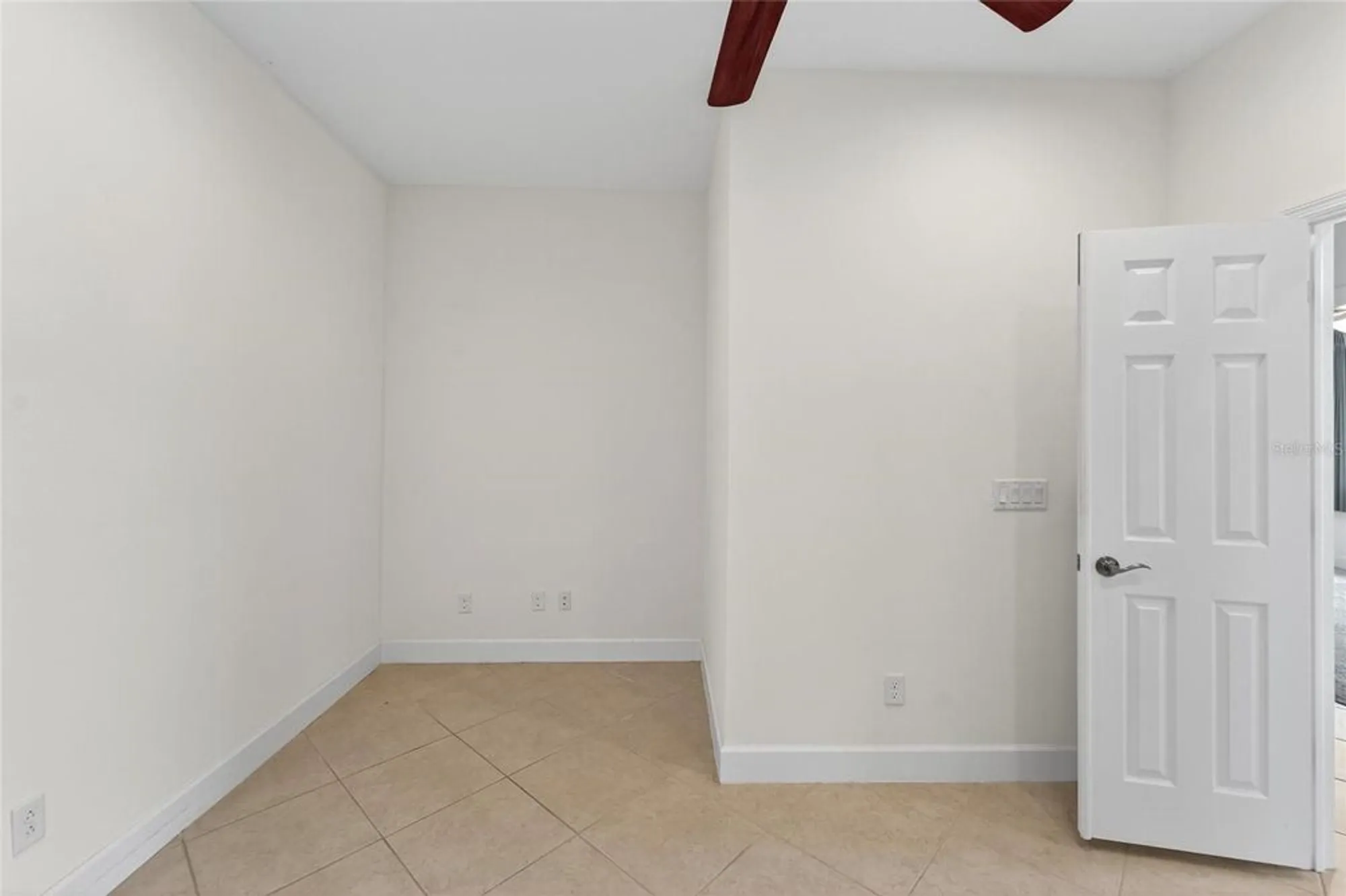 Property Slideshow image 9 of 64 | 2226 nottingham greens dr, Sun City Center, FL, 33573