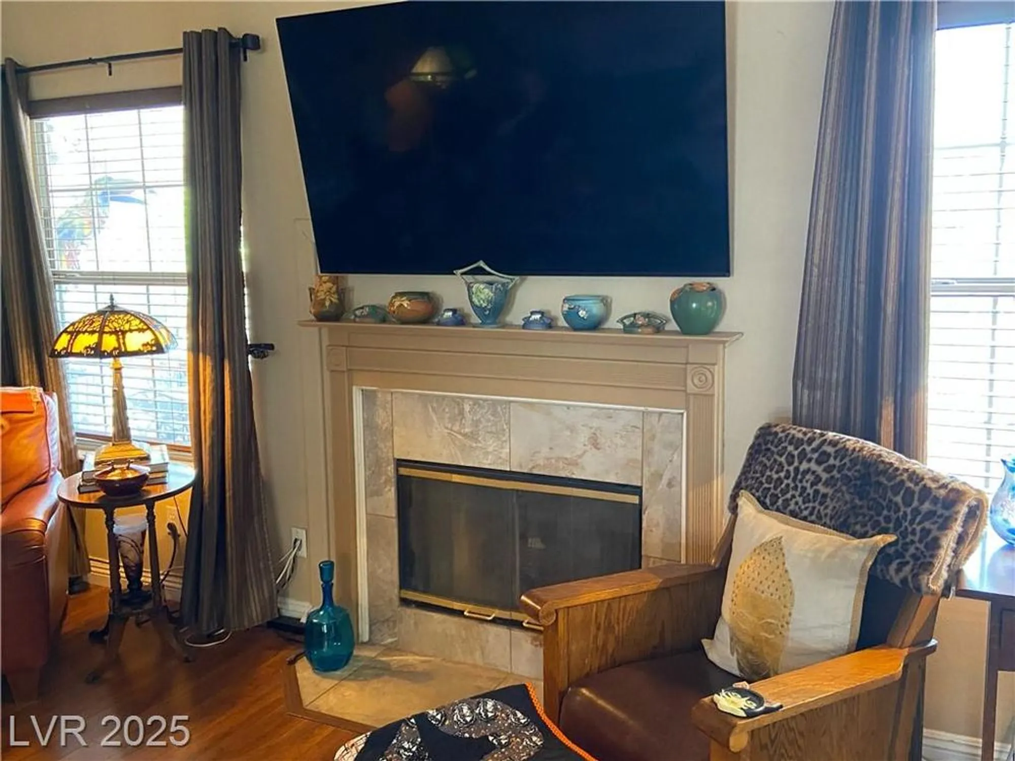 Property Slideshow image 8 of 27 | 4809 braeburn dr, Las Vegas, NV, 89130