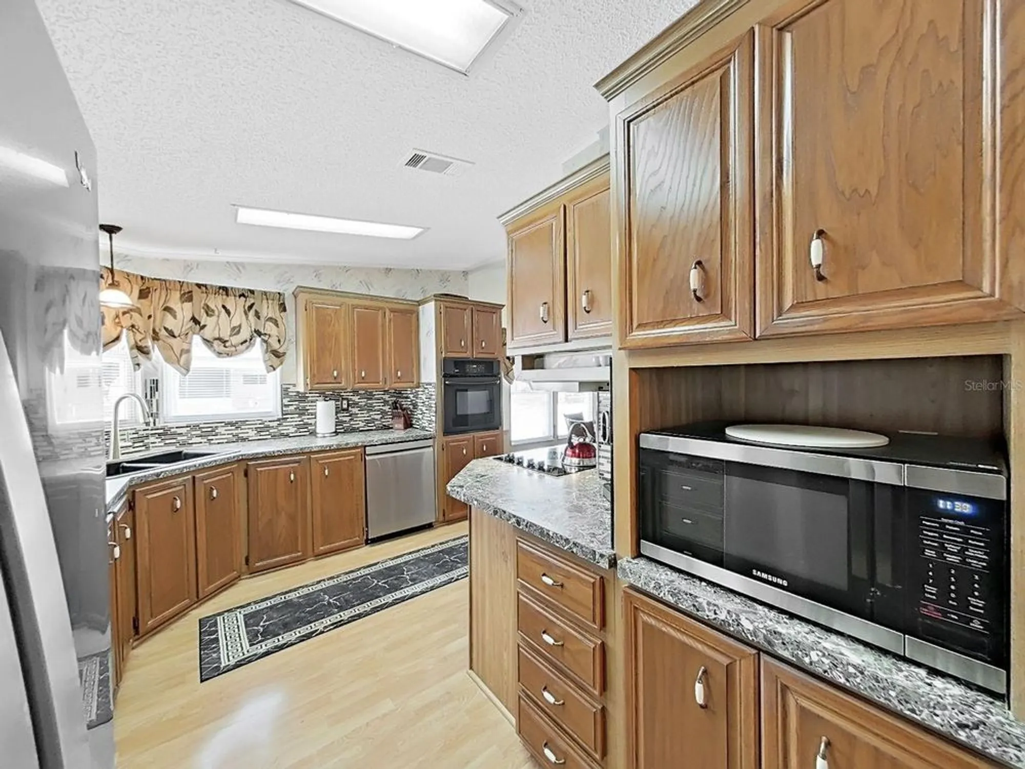 Property Slideshow image 15 of 40 | 5038 foxwood blvd, Lakeland, FL, 33810