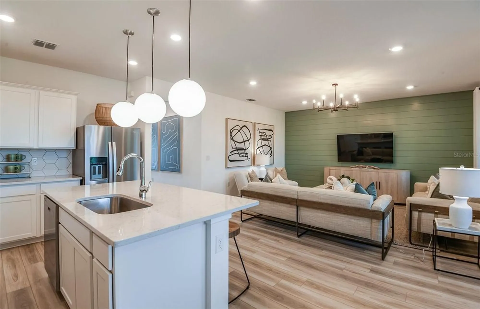 Property Slideshow image 3 of 28 | 9449 daylight dr, Parrish, FL, 34219