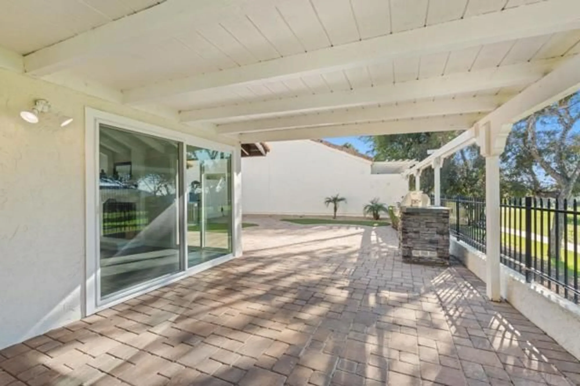 Property Slideshow image 32 of 39 | 17756 camino ancho, San Diego, CA, 92128