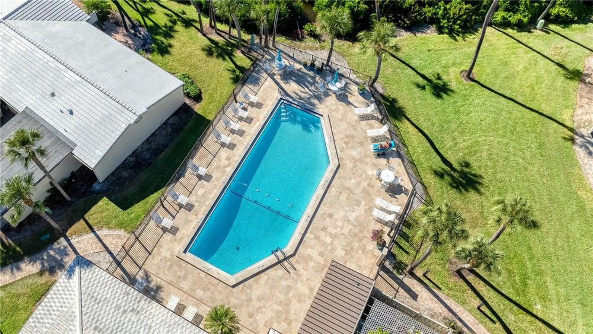 Property Slideshow image 51 of 58 | 20 whispering sands dr 1205, Sarasota, FL, 34242