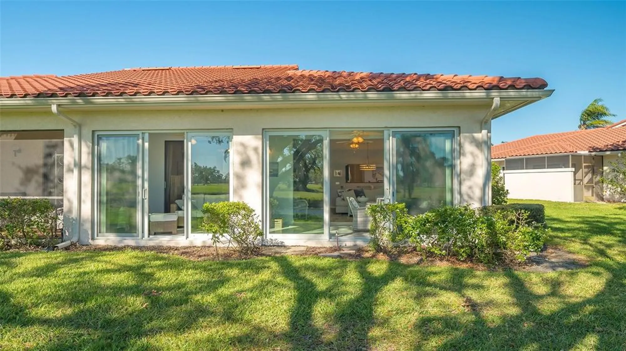 Property Slideshow image 44 of 95 | 7320 golf pointe cir, Sarasota, FL, 34243