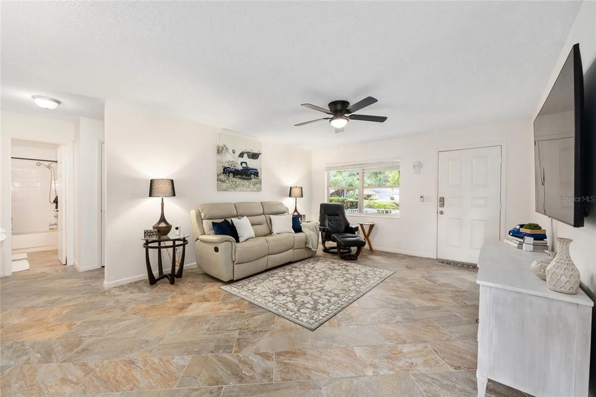 Property Slideshow image 11 of 37 | 8580 sw 97th lane rd b, Ocala, FL, 34481