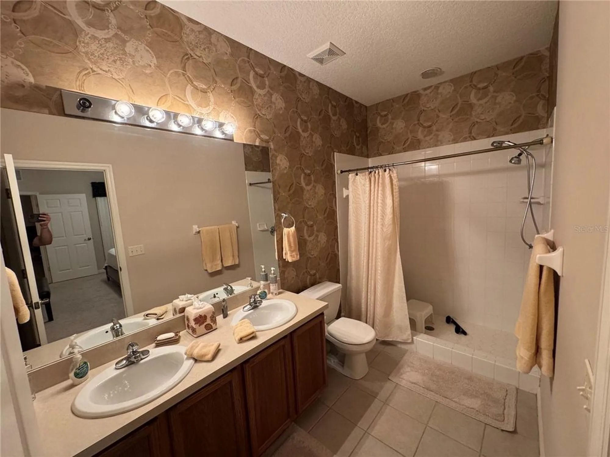 Property Slideshow image 20 of 35 | 4331 ashton club dr, Lake Wales, FL, 33859