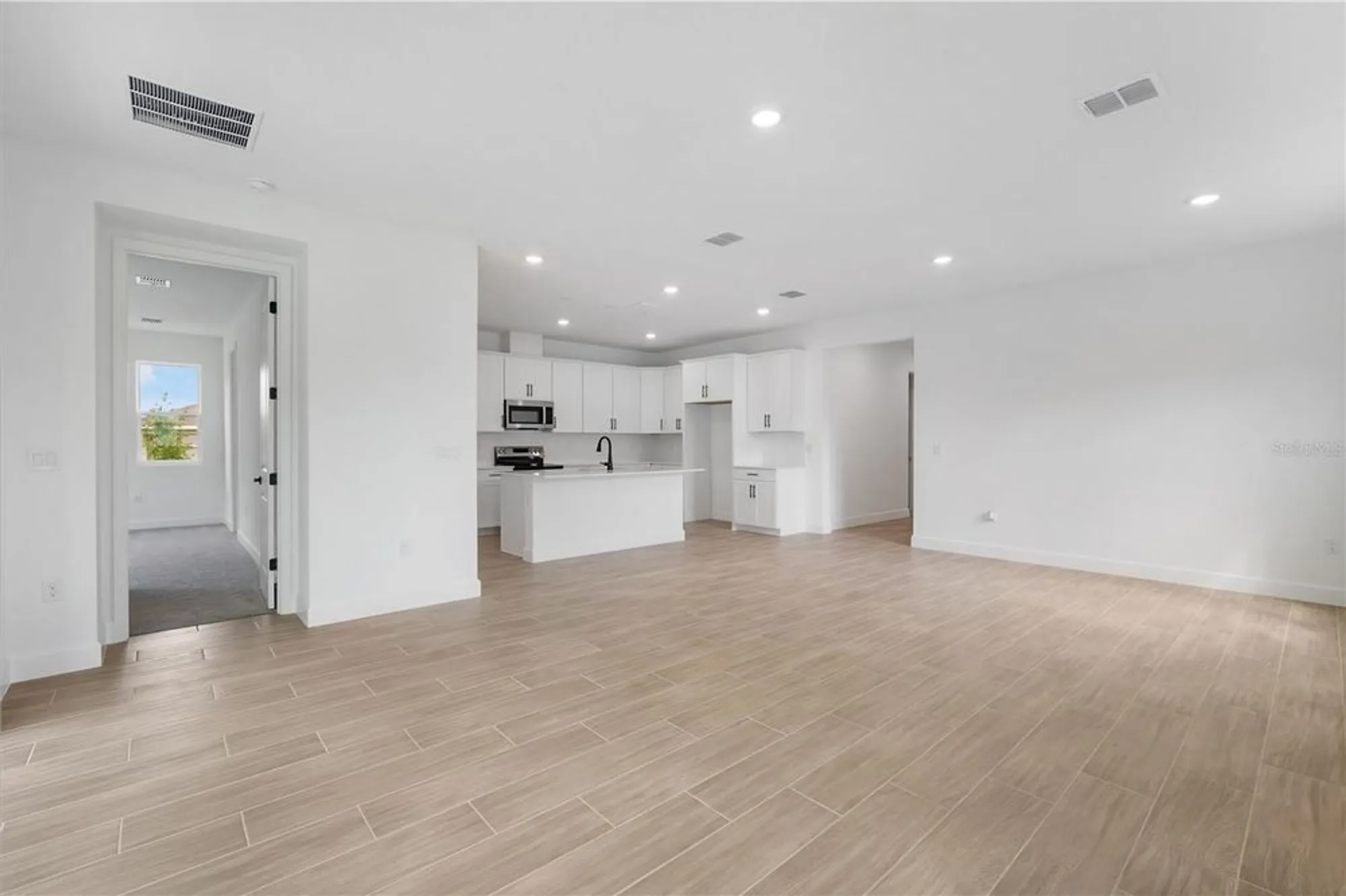 Property Slideshow image 18 of 45 | 9195 players dr, Weeki Wachee, FL, 34613