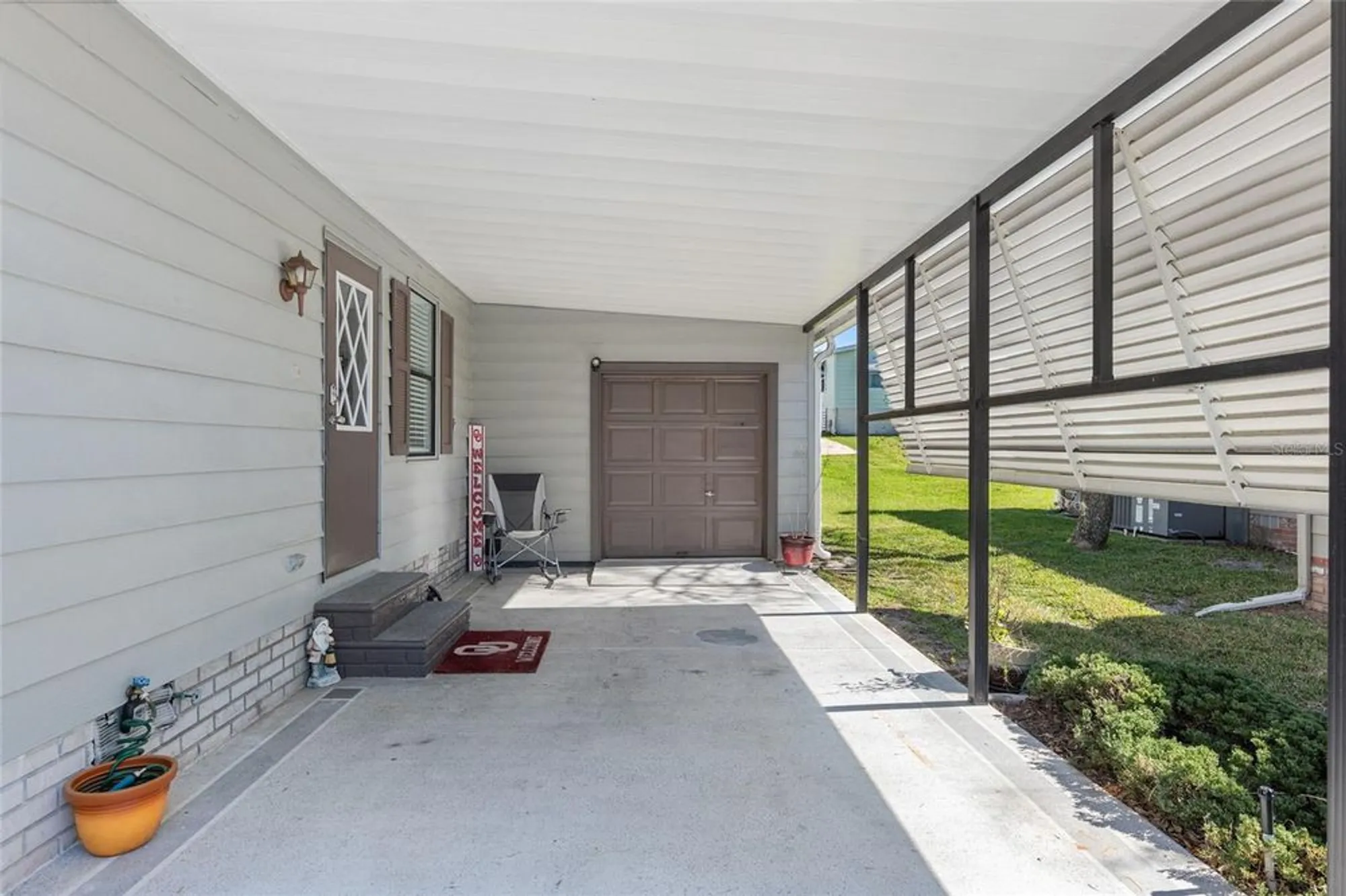 Property Slideshow image 34 of 39 | 1727 hilton head blvd, Lady Lake, FL, 32159