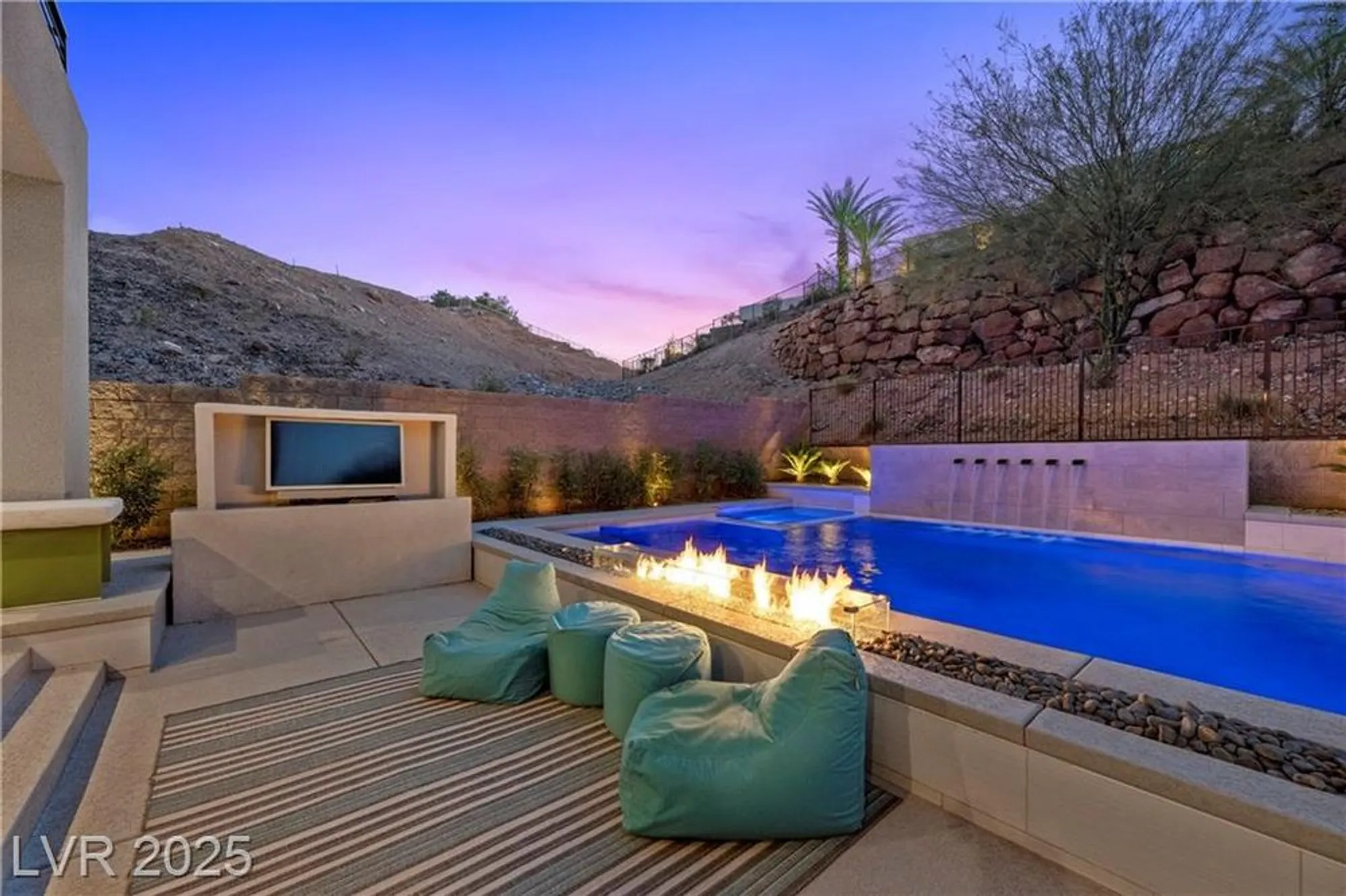 Property Slideshow image 67 of 99 | 5 highland cove ln, Henderson, NV, 89011