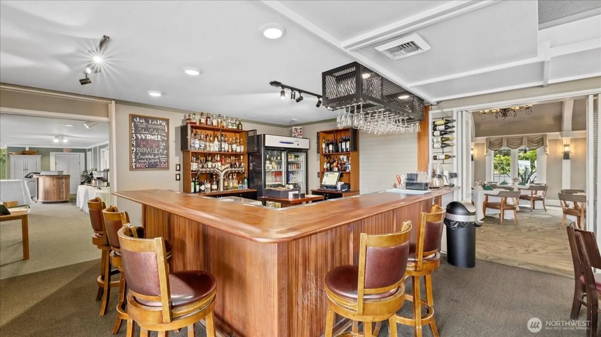 Property Slideshow image 31 of 38 | 10743 glen acres dr s # 10743, Seattle, WA, 98168