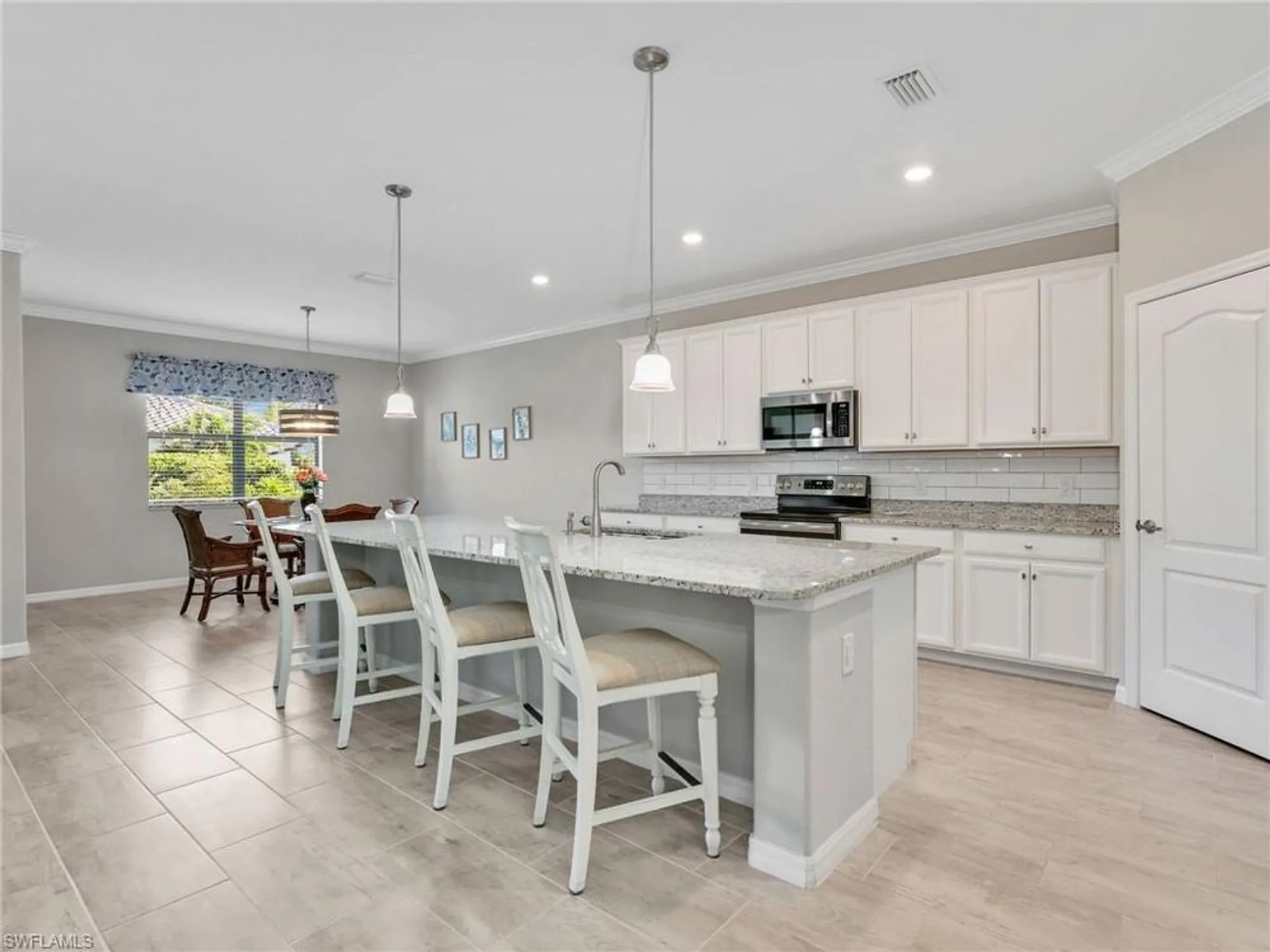 Property Slideshow image 13 of 38 | 11973 bay oak dr, Fort Myers, FL, 33913
