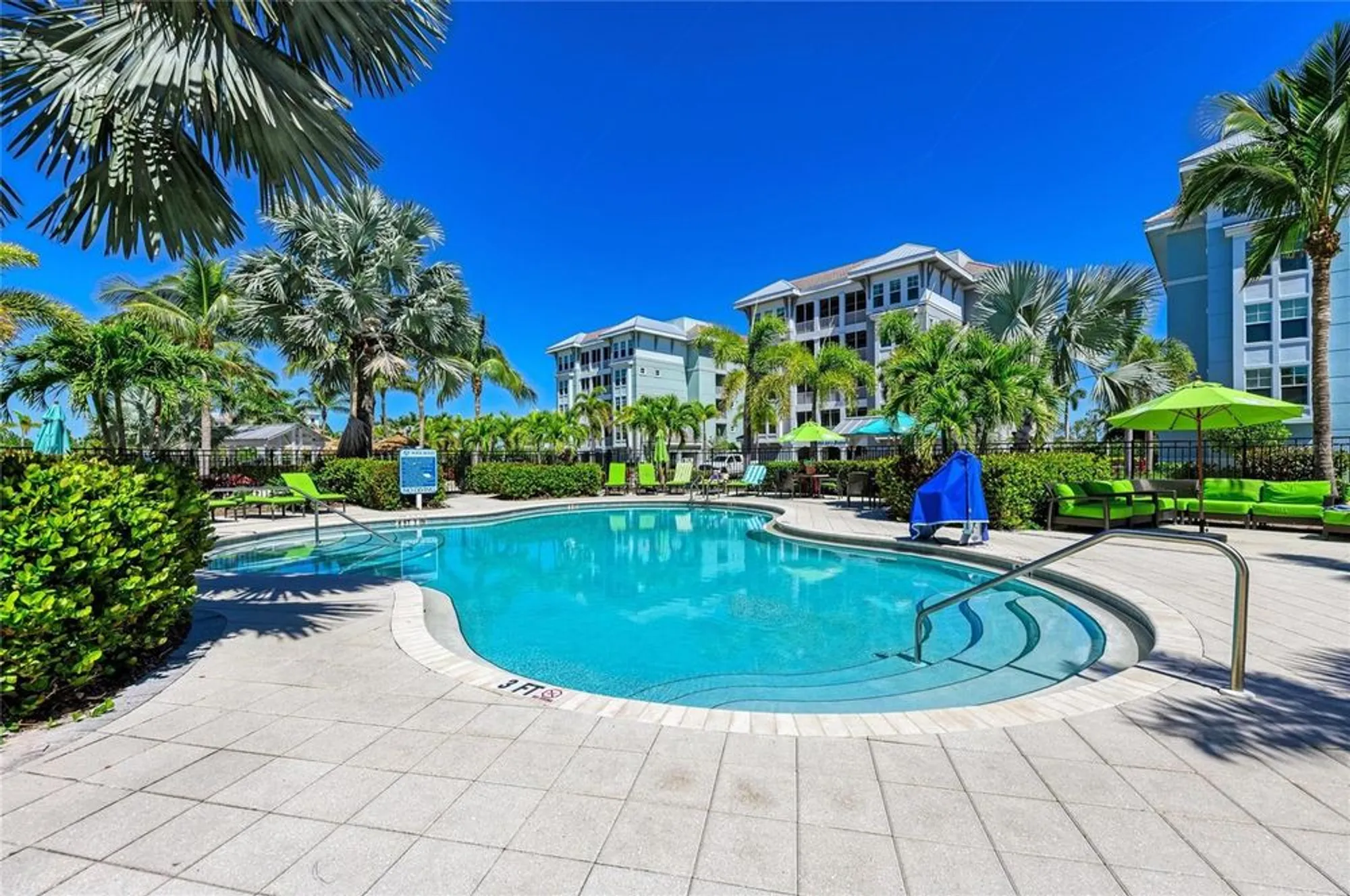 Property Slideshow image 56 of 100 | 391 aruba cir unit 101, Bradenton, FL, 34209