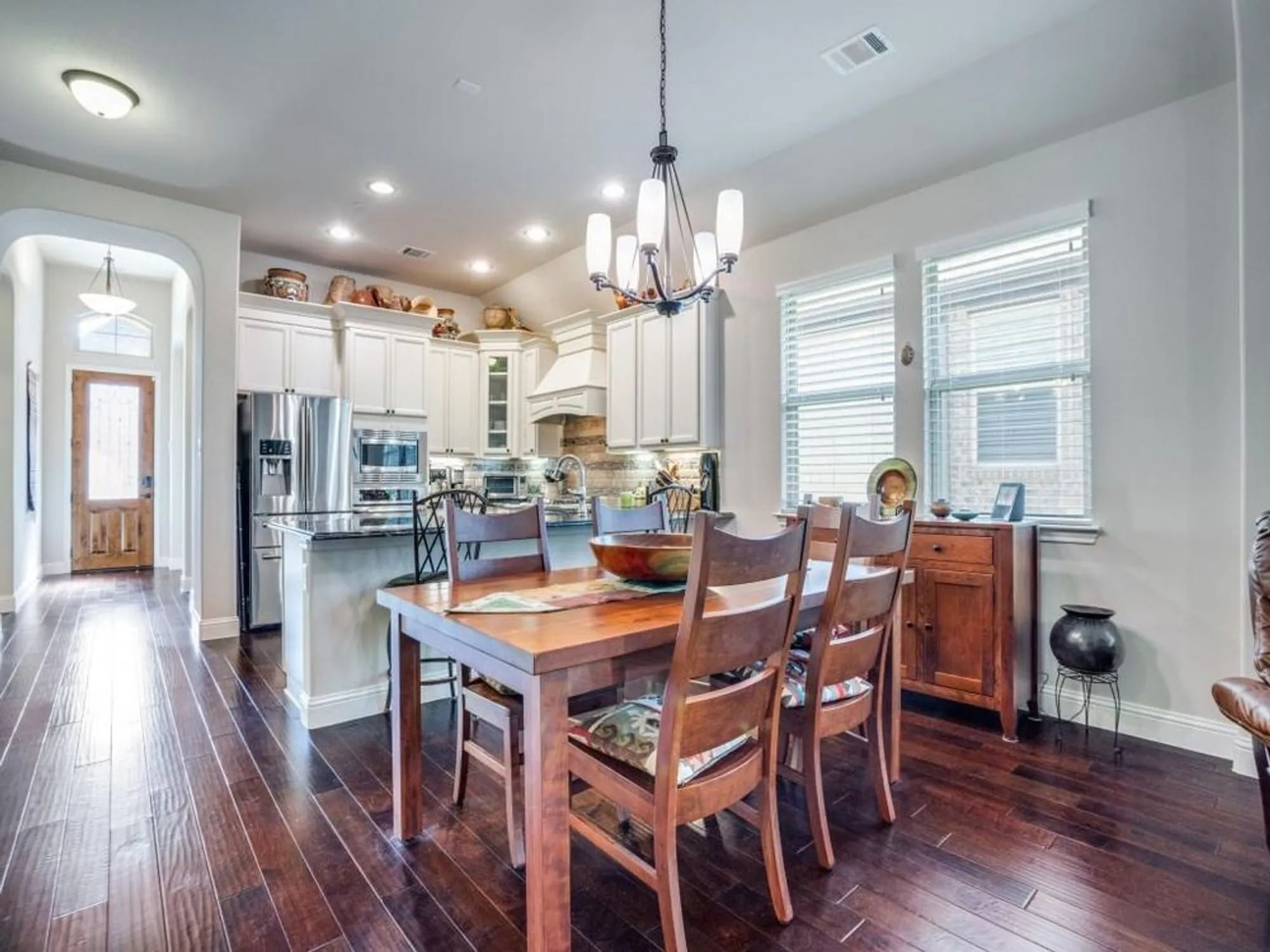 Property Slideshow image 11 of 27 | 8612 grassland dr, Mckinney, TX, 75070