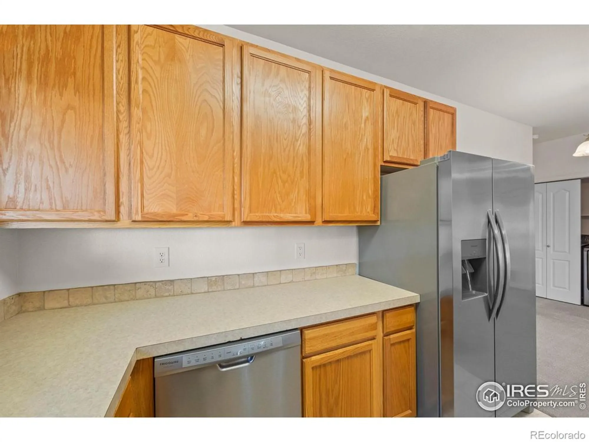 Property Slideshow image 15 of 24 | 4725 hahns peak dr 101, Loveland, CO, 80538