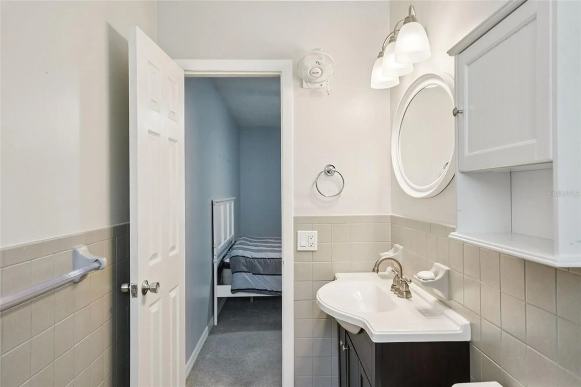 Property Slideshow image 21 of 46 | 2255 philippine dr 9, Clearwater, FL, 33763
