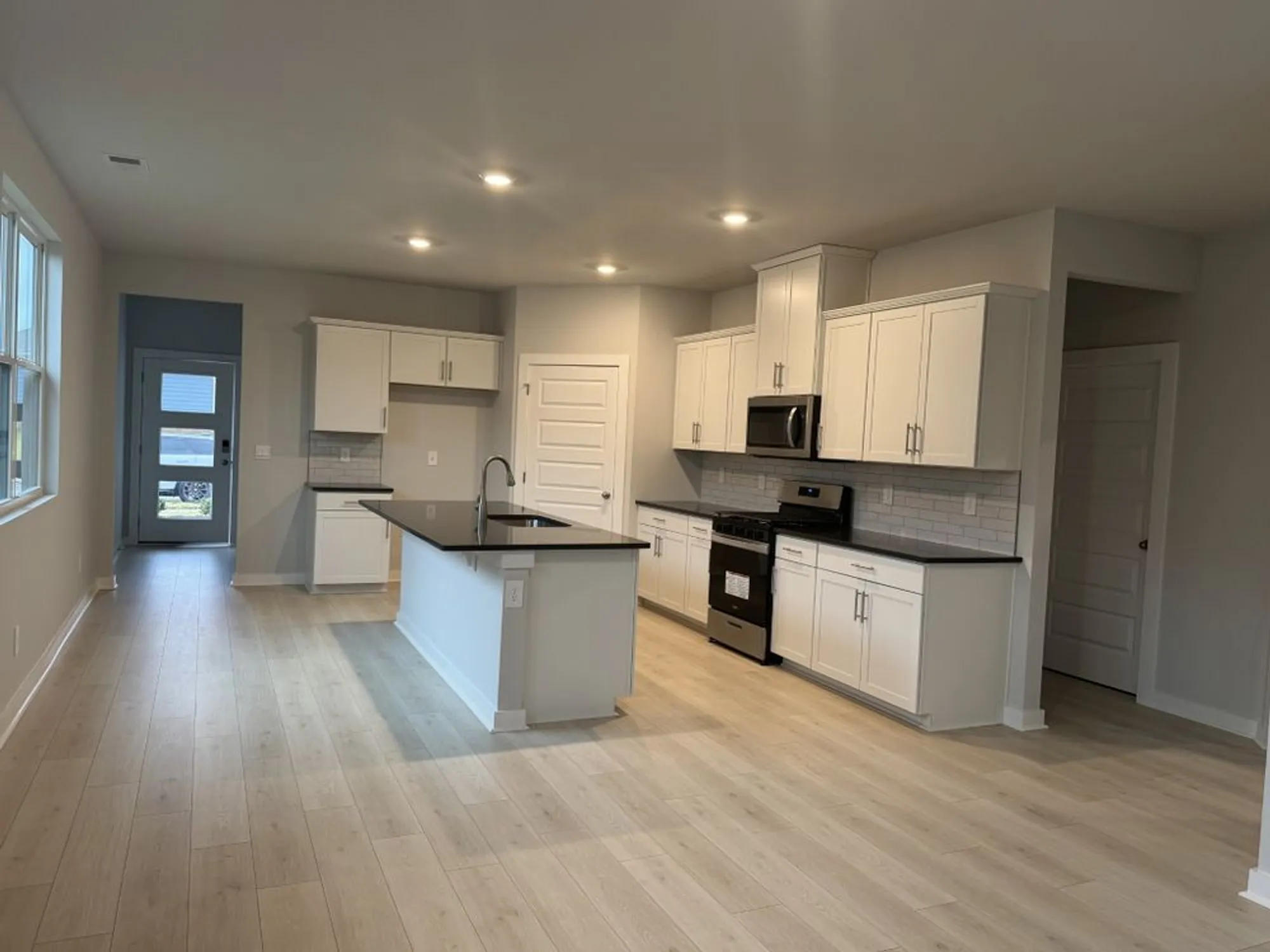 Property Slideshow image 3 of 42 | 316 apollo way, Gallatin, TN, 37066