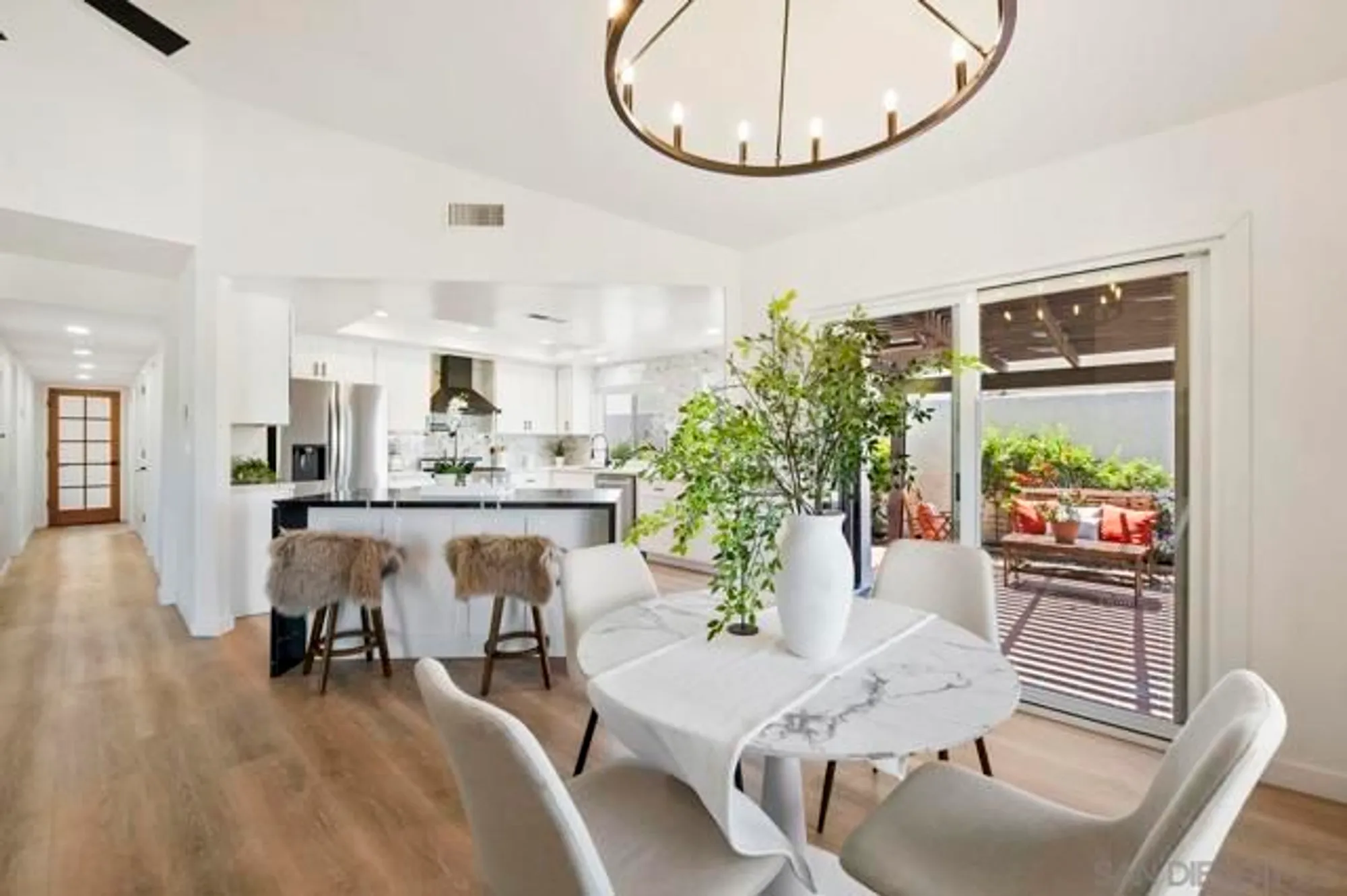 Property Slideshow image 5 of 39 | 17676 corte sobrado, San Diego, CA, 92128