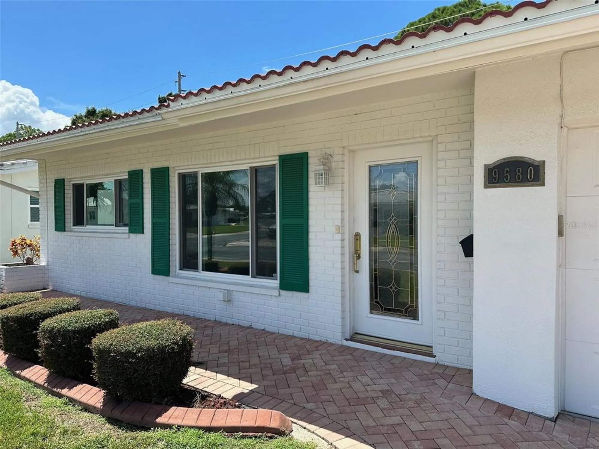 Property Slideshow image 4 of 26 | 9580 45th way, Pinellas Park, FL, 33782