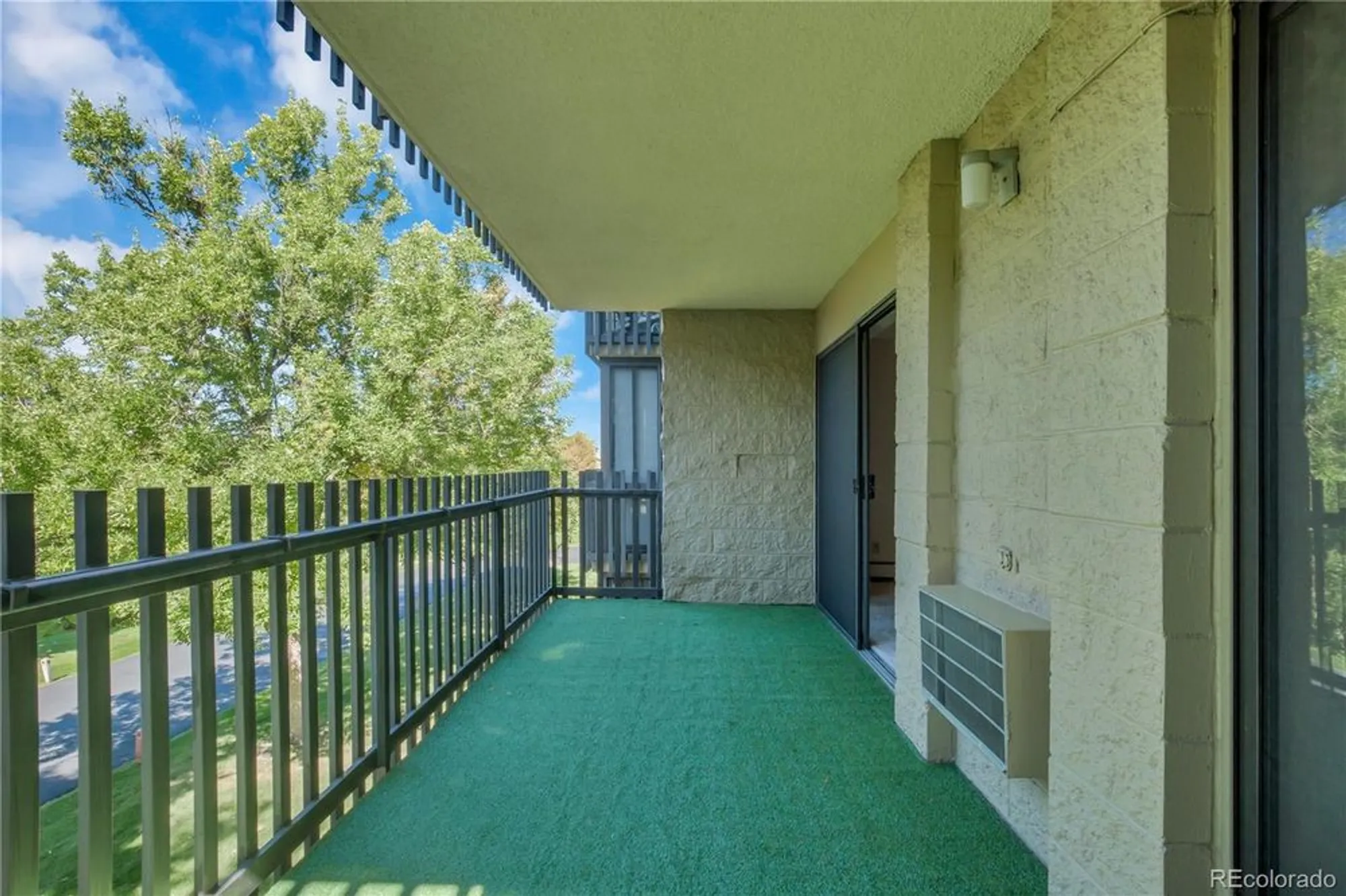 Property Slideshow image 10 of 45 | 13691 e marina dr 208, Aurora, CO, 80014
