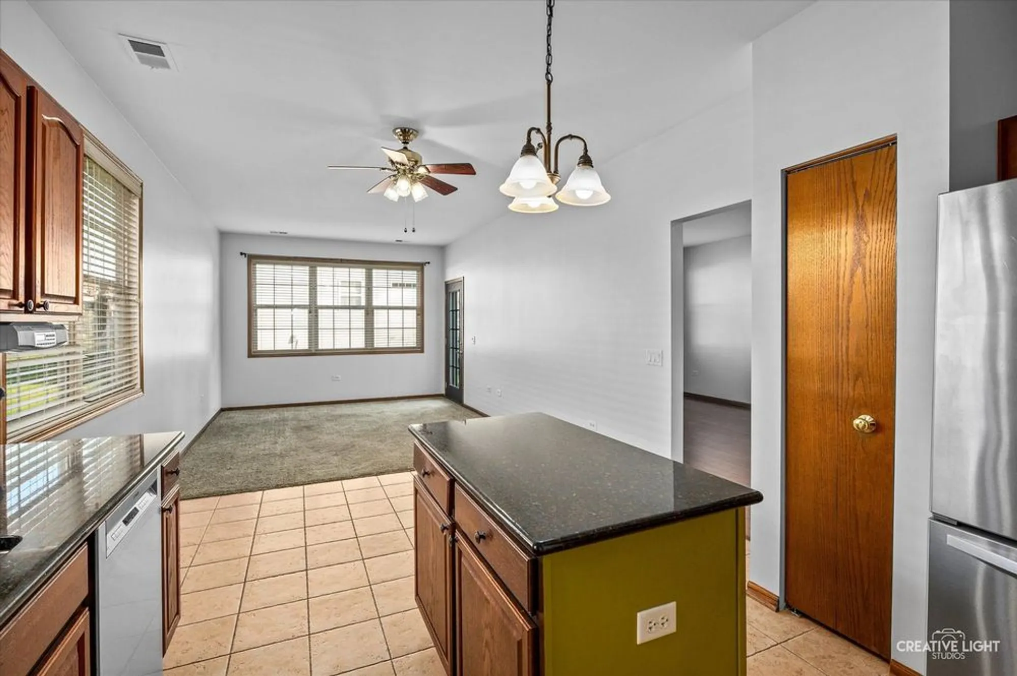 Property Slideshow image 5 of 17 | 17120 carlislie ln, Lockport, IL, 60441