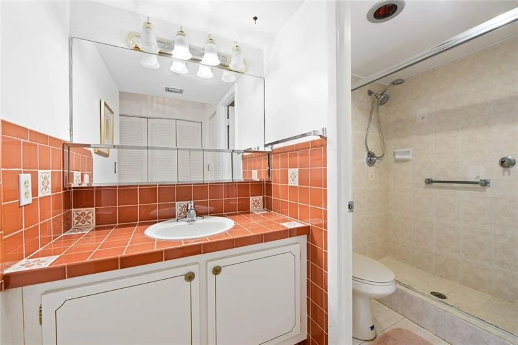 Property Slideshow image 17 of 28 | 1400 saint charles pl 615, Pembroke Pines, FL, 33026