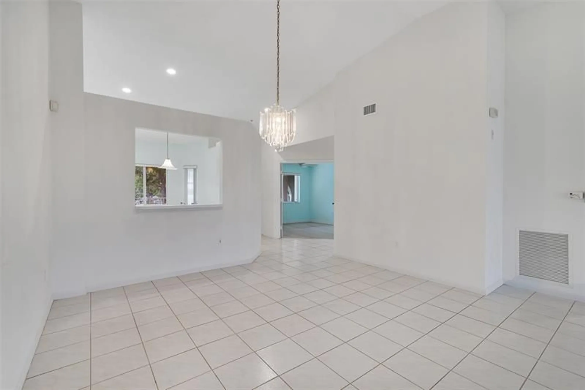 Property Slideshow image 15 of 36 | 5876 regal glen dr 201, Boynton Beach, FL, 33437