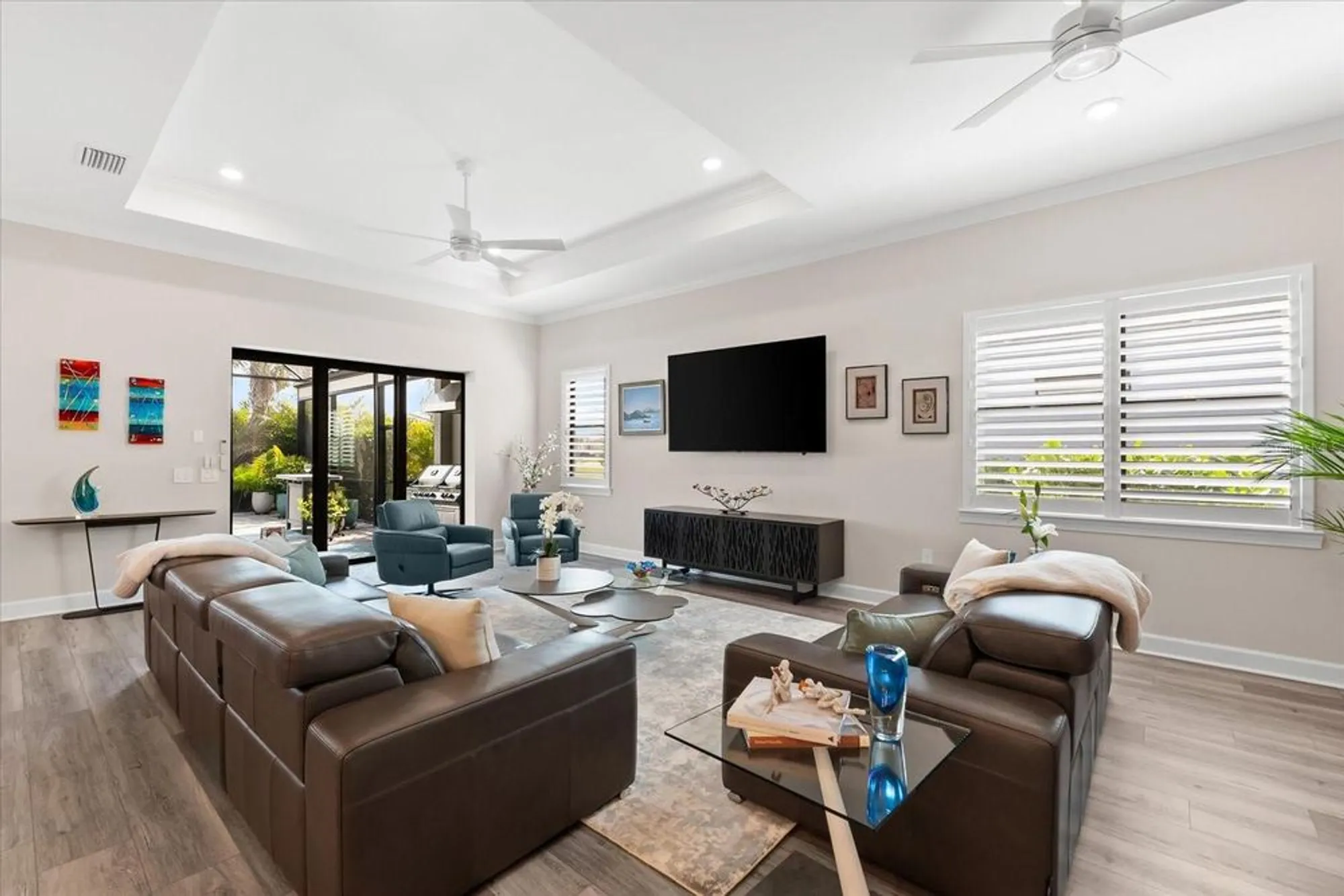 Property Slideshow image 11 of 99 | 17916 northwood pl, Lakewood Ranch, FL, 34202