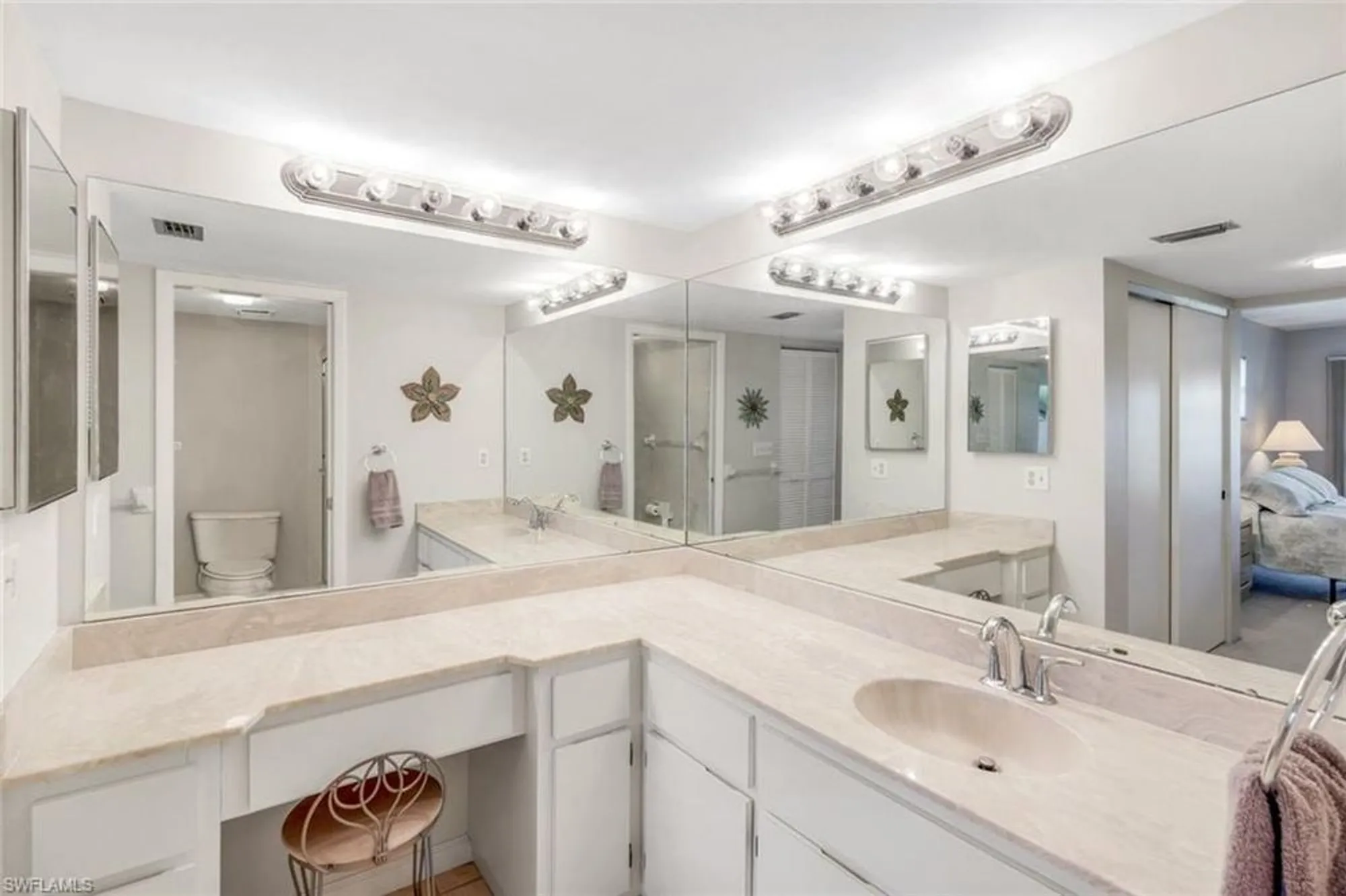 Property Slideshow image 18 of 37 | 5585 trailwinds dr apt 326, Fort Myers, FL, 33907