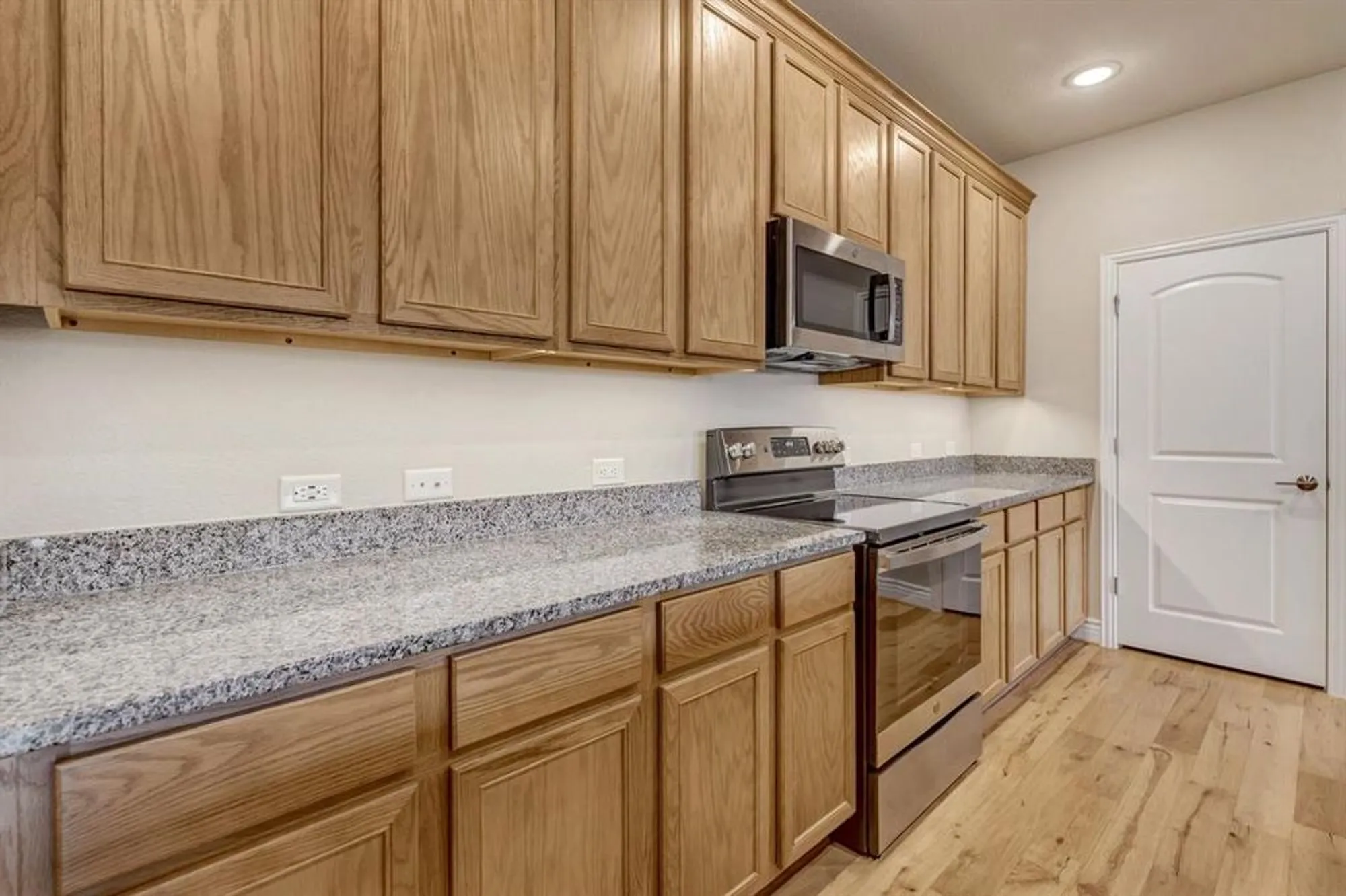 Property Slideshow image 9 of 32 | 9625 heartwood dr, Denton, TX, 76207