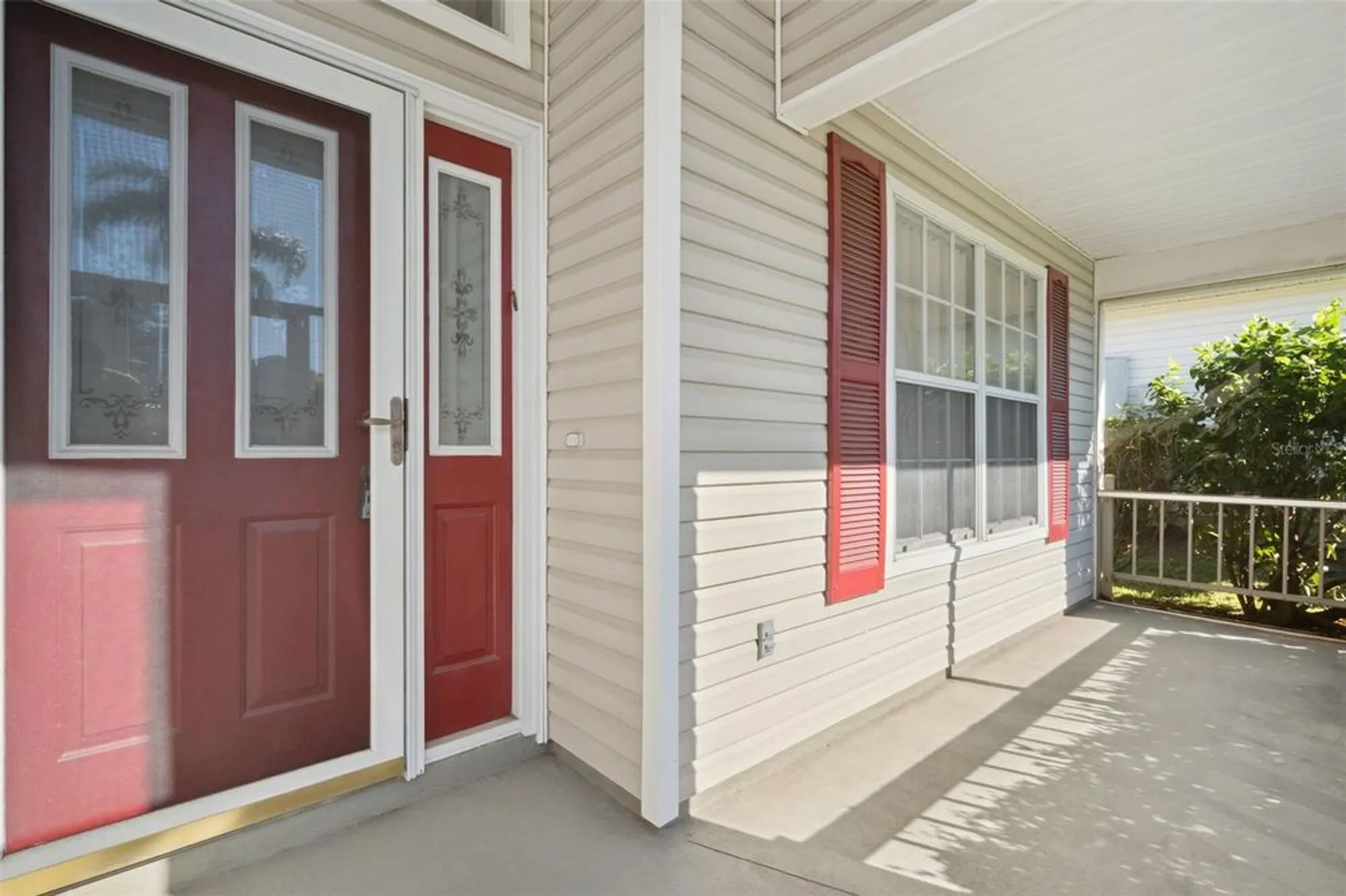 Property Slideshow image 2 of 37 | 24914 cranes roost cir, Leesburg, FL, 34748