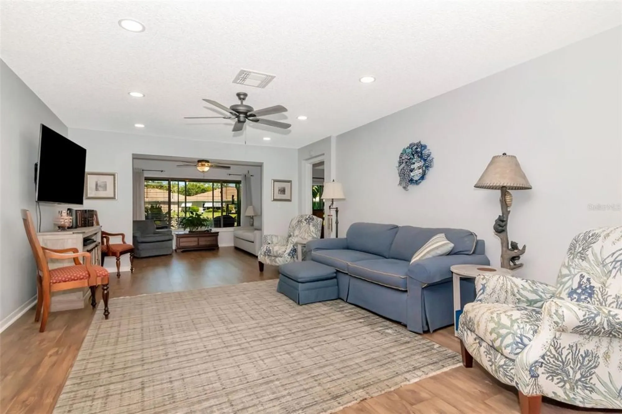 Property Slideshow image 16 of 44 | 717 manchester woods dr # 717, Sun City Center, FL, 33573