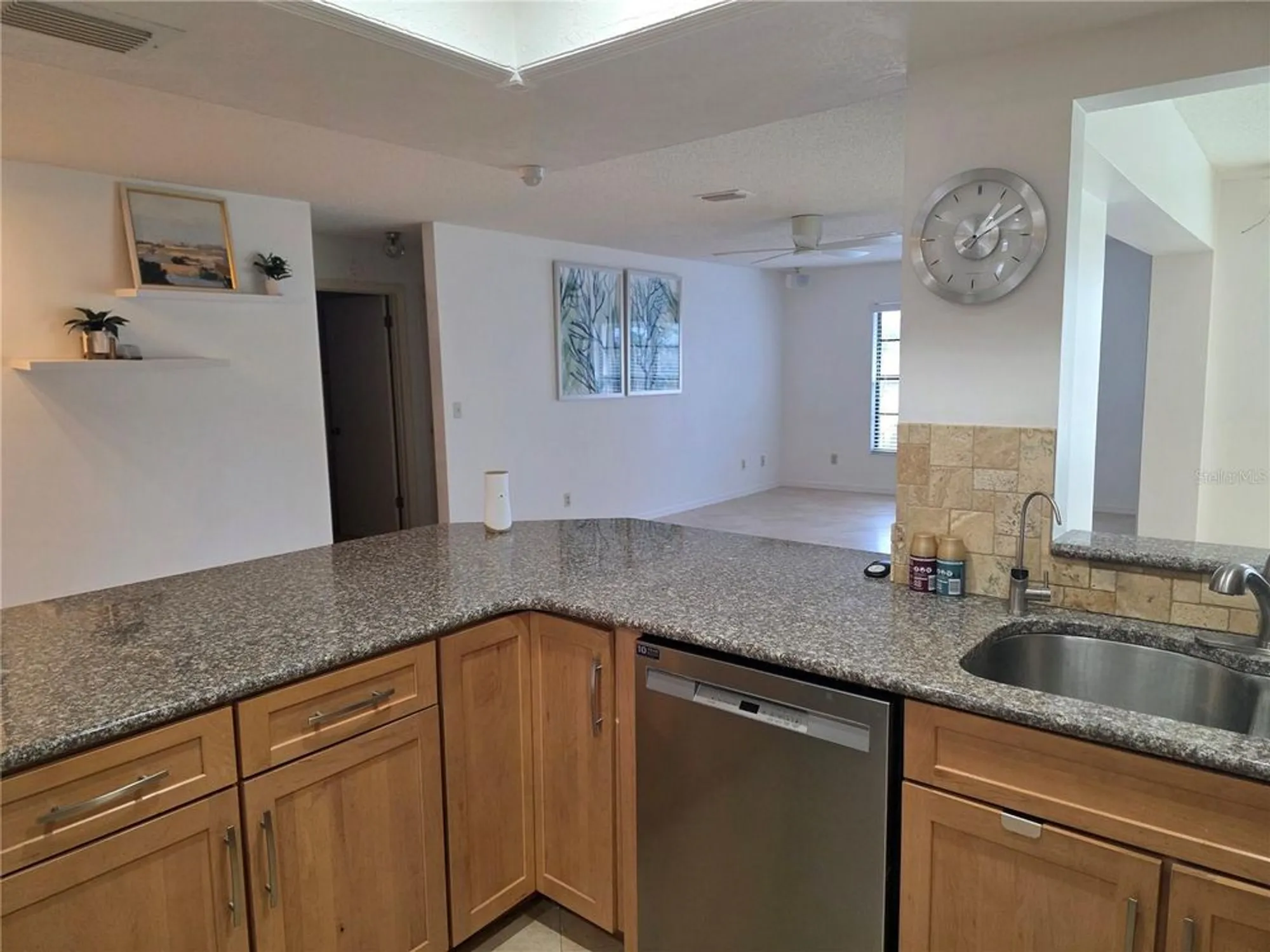 Property Slideshow image 25 of 37 | 1924 new bedford dr, Sun City Center, FL, 33573