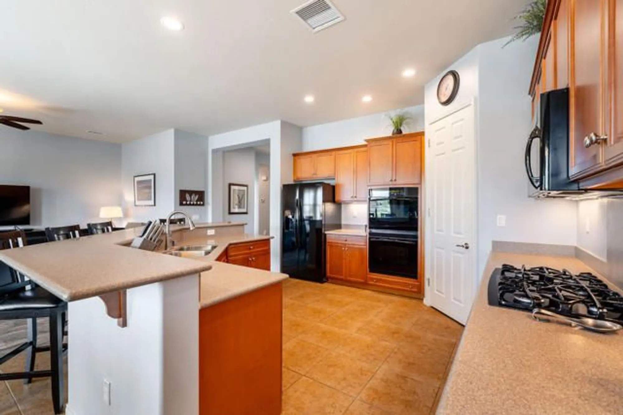 Property Slideshow image 11 of 53 | 39197 camino piscina, Indio, CA, 92203
