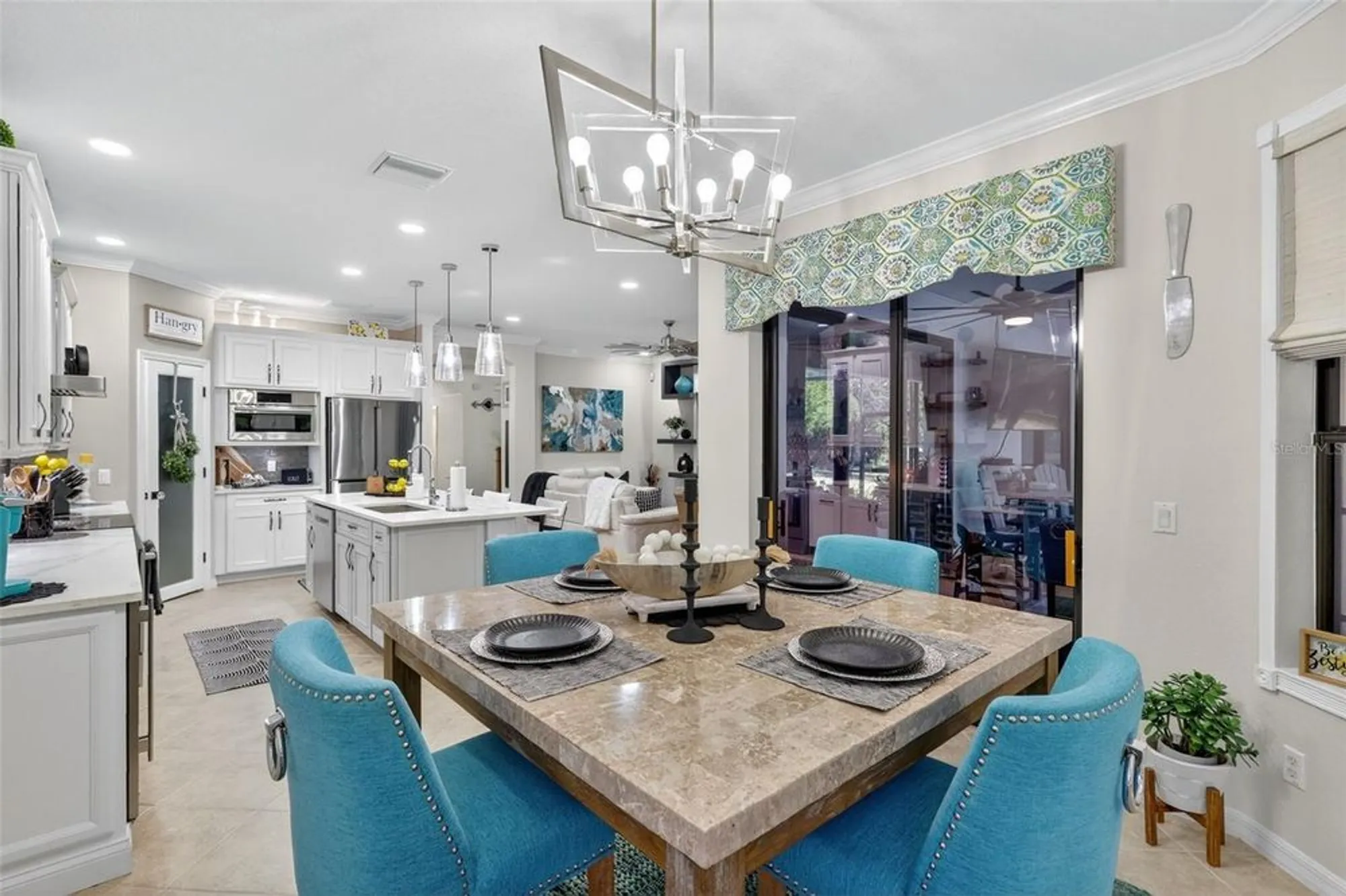 Property Slideshow image 34 of 54 | 145 silver falls dr, Apollo Beach, FL, 33572