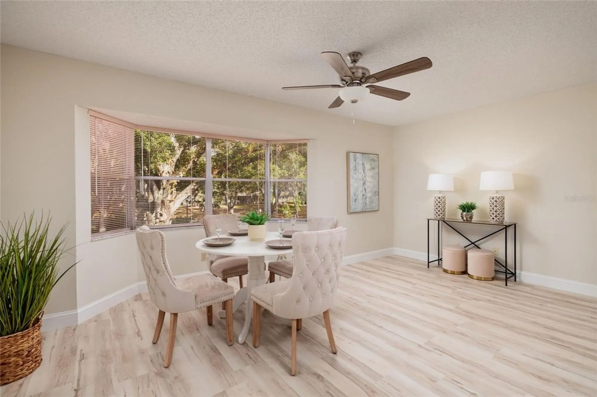 Property Slideshow image 10 of 61 | 2220 spanish dr 36, Clearwater, FL, 33763