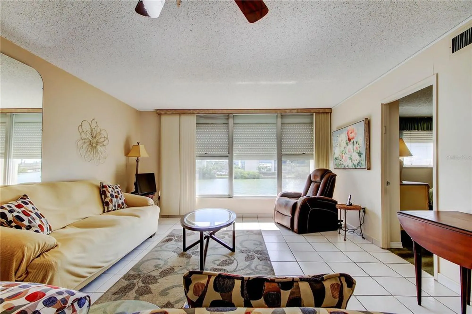 Property Slideshow image 16 of 45 | 7425 bay island dr 203, South Pasadena, FL, 33707