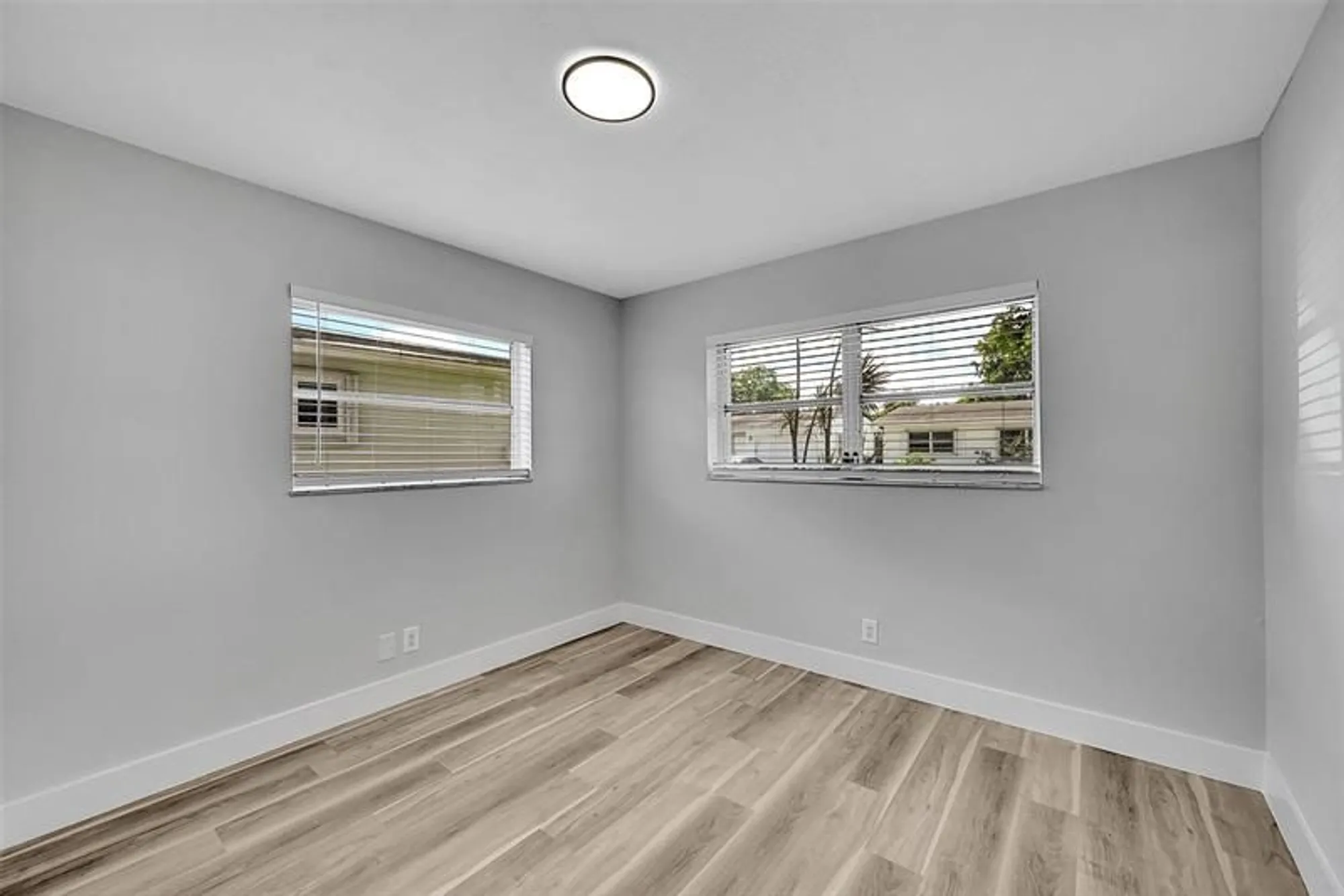 Property Slideshow image 28 of 35 | 6925 nw 11th st, Margate, FL, 33063