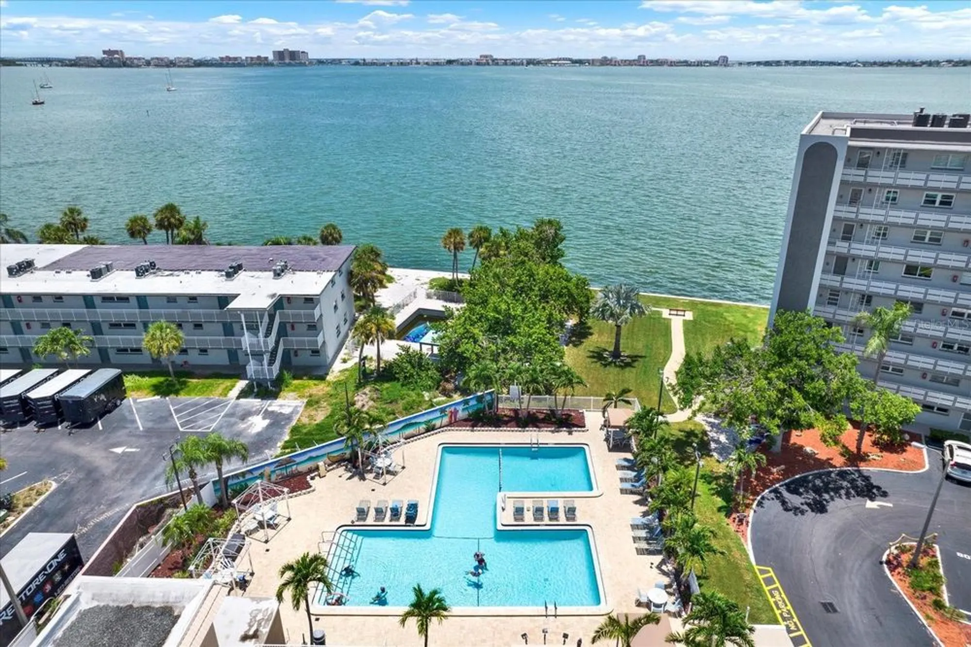 Property Slideshow image 22 of 32 | 2960 59th st 108, Gulfport, FL, 33707