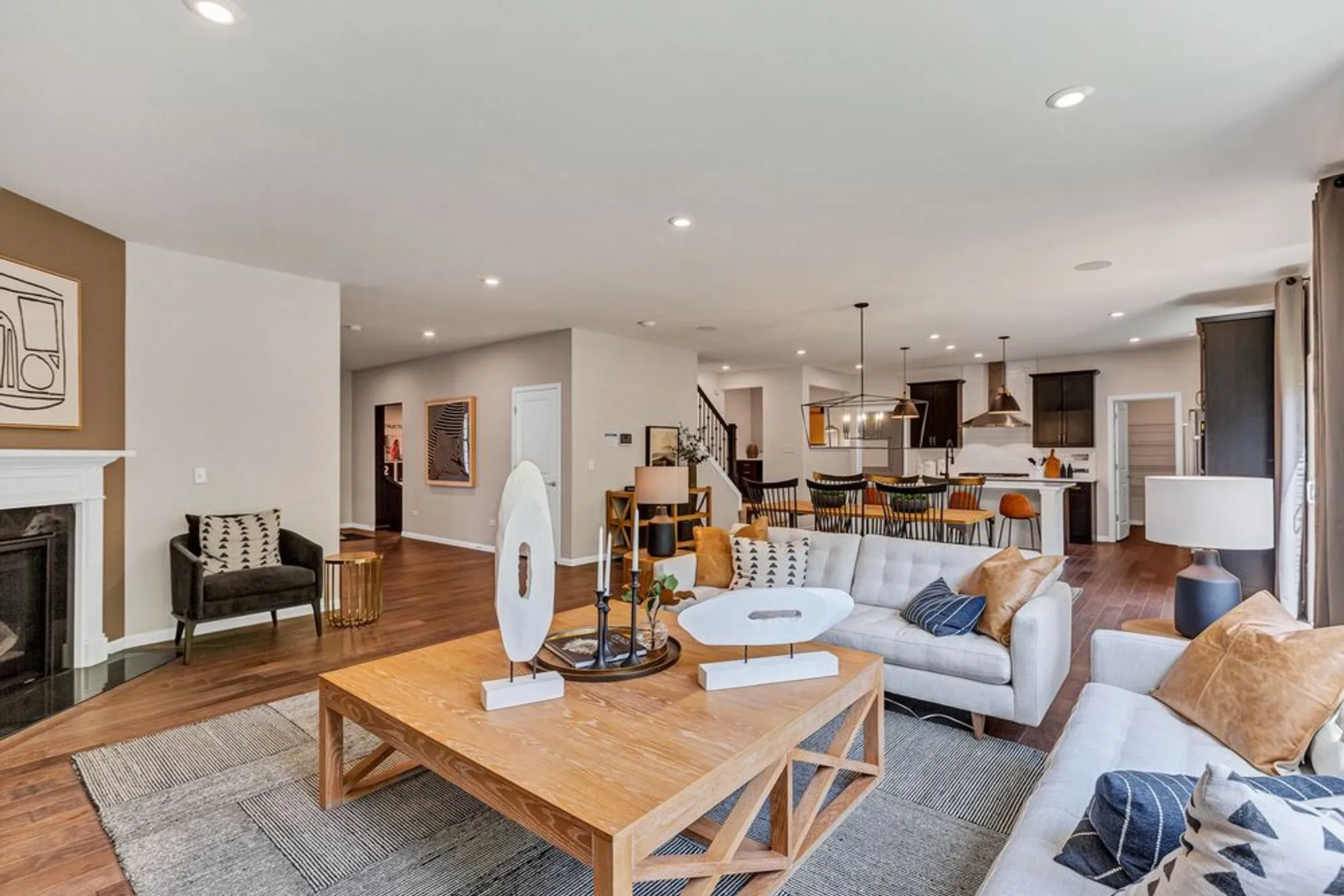 Property Slideshow image 14 of 15 | 3134 peyton cir, Aurora, IL, 60503