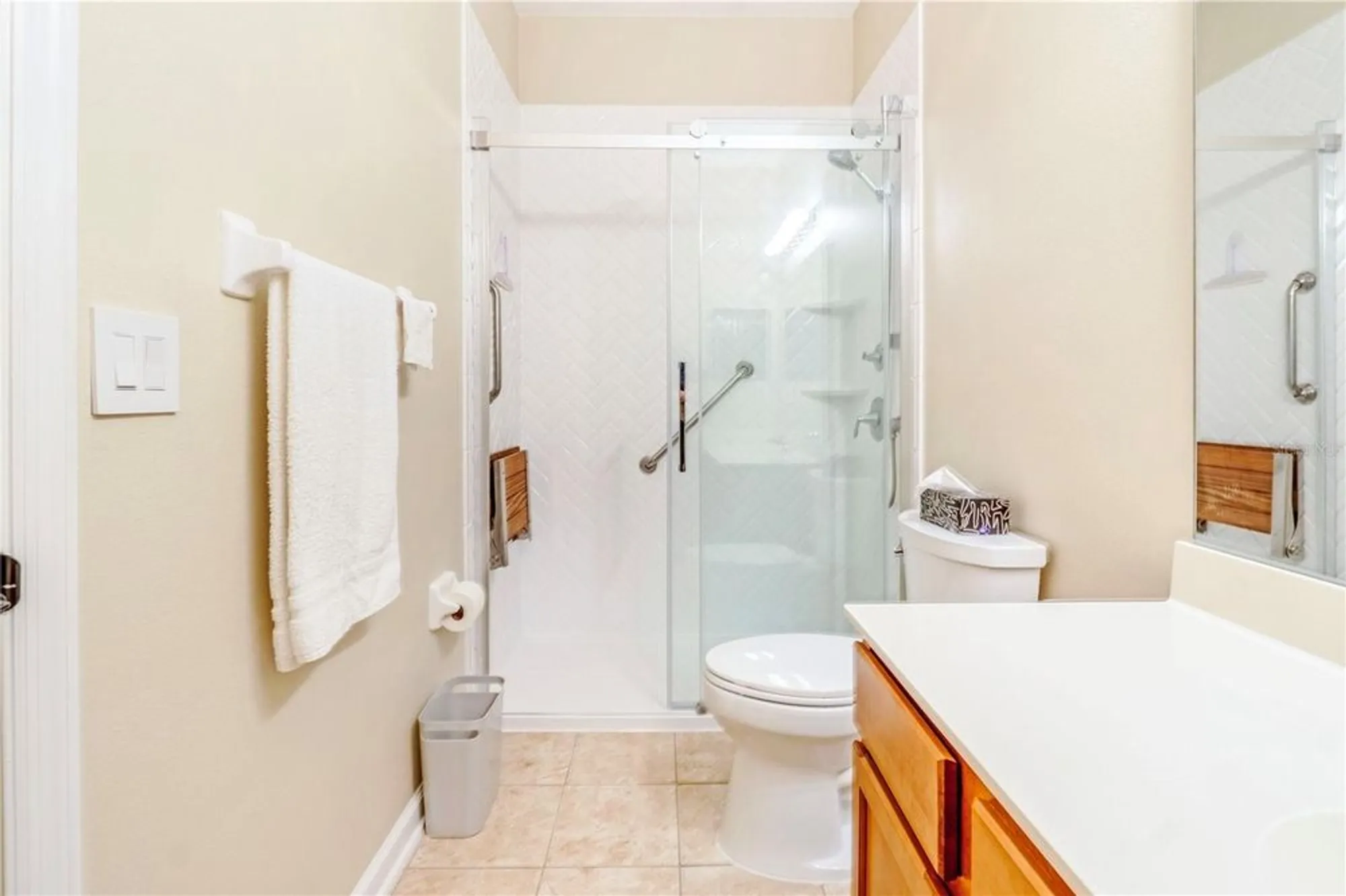 Property Slideshow image 16 of 33 | 123 avenham dr, Deland, FL, 32724
